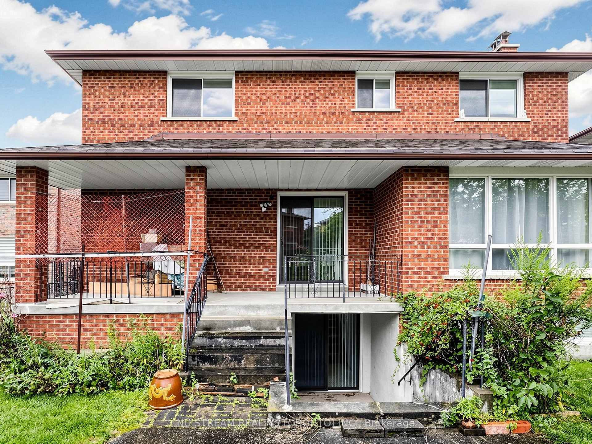 Photo 38 of 117 Ambercroft Boulevard, Scarborough, Steeles — HOMEH