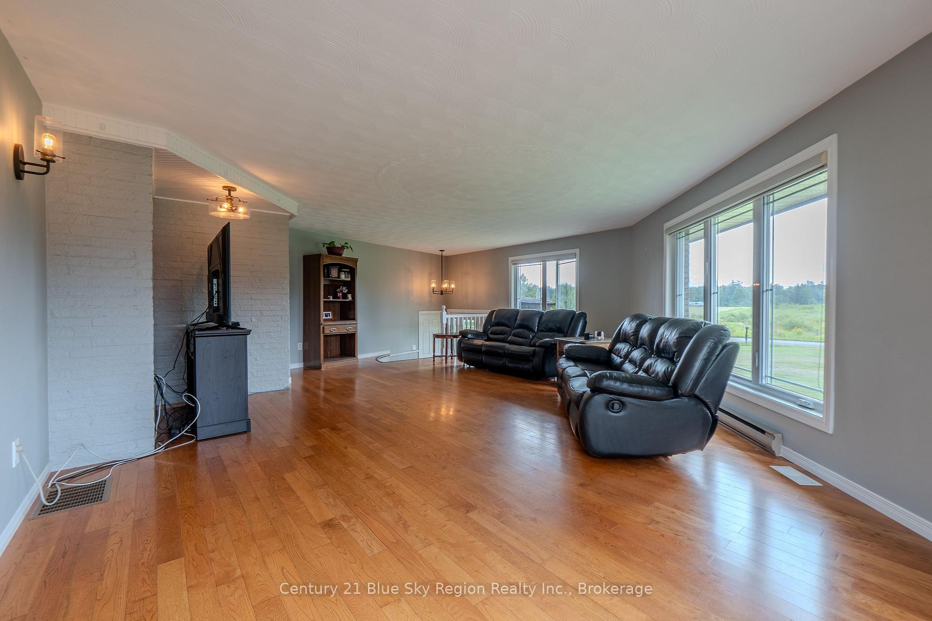 Photo 12 of 71 Levert Drive, West Nipissing, Sturgeon Falls — HOMEH