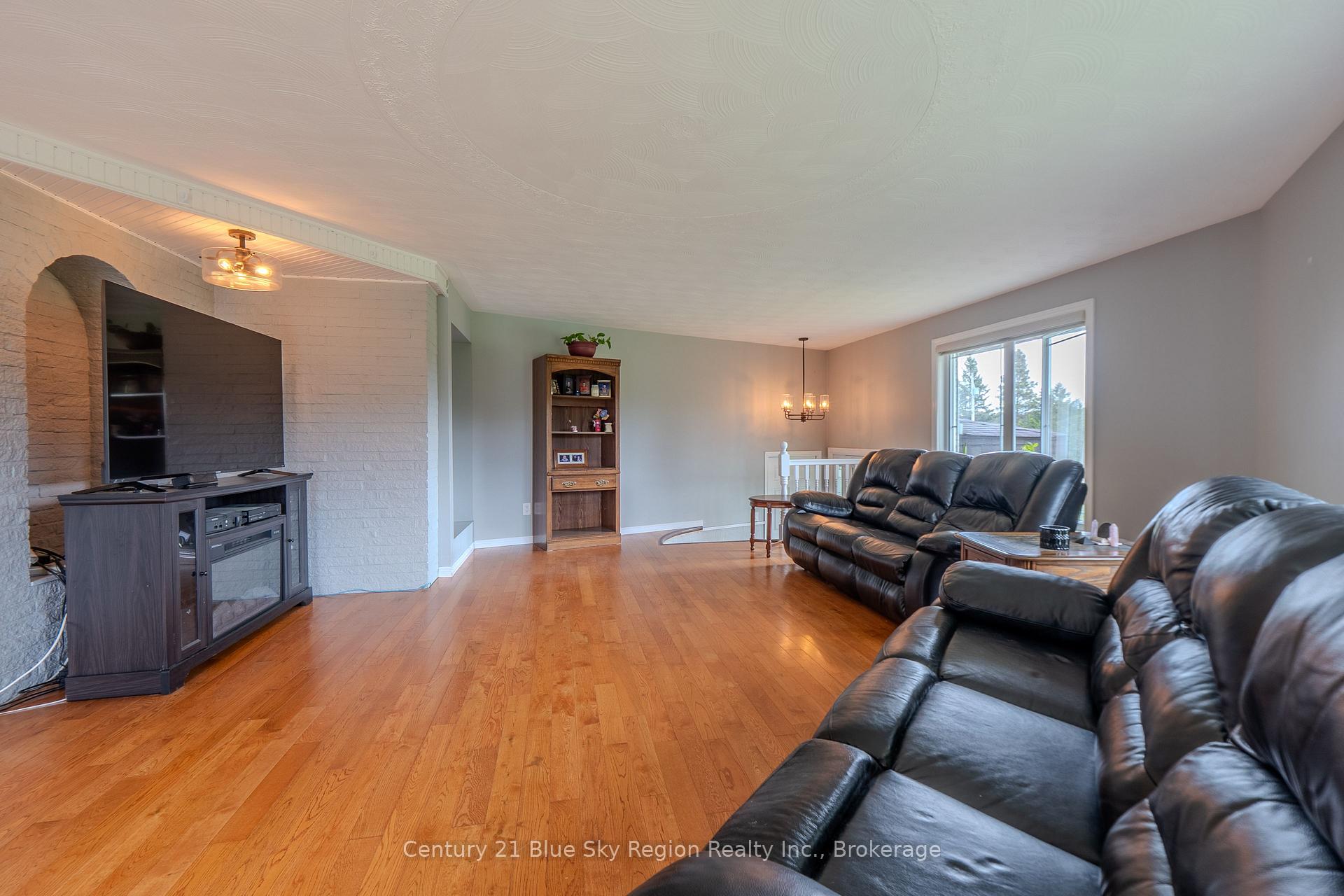 Photo 13 of 71 Levert Drive, West Nipissing, Sturgeon Falls — HOMEH