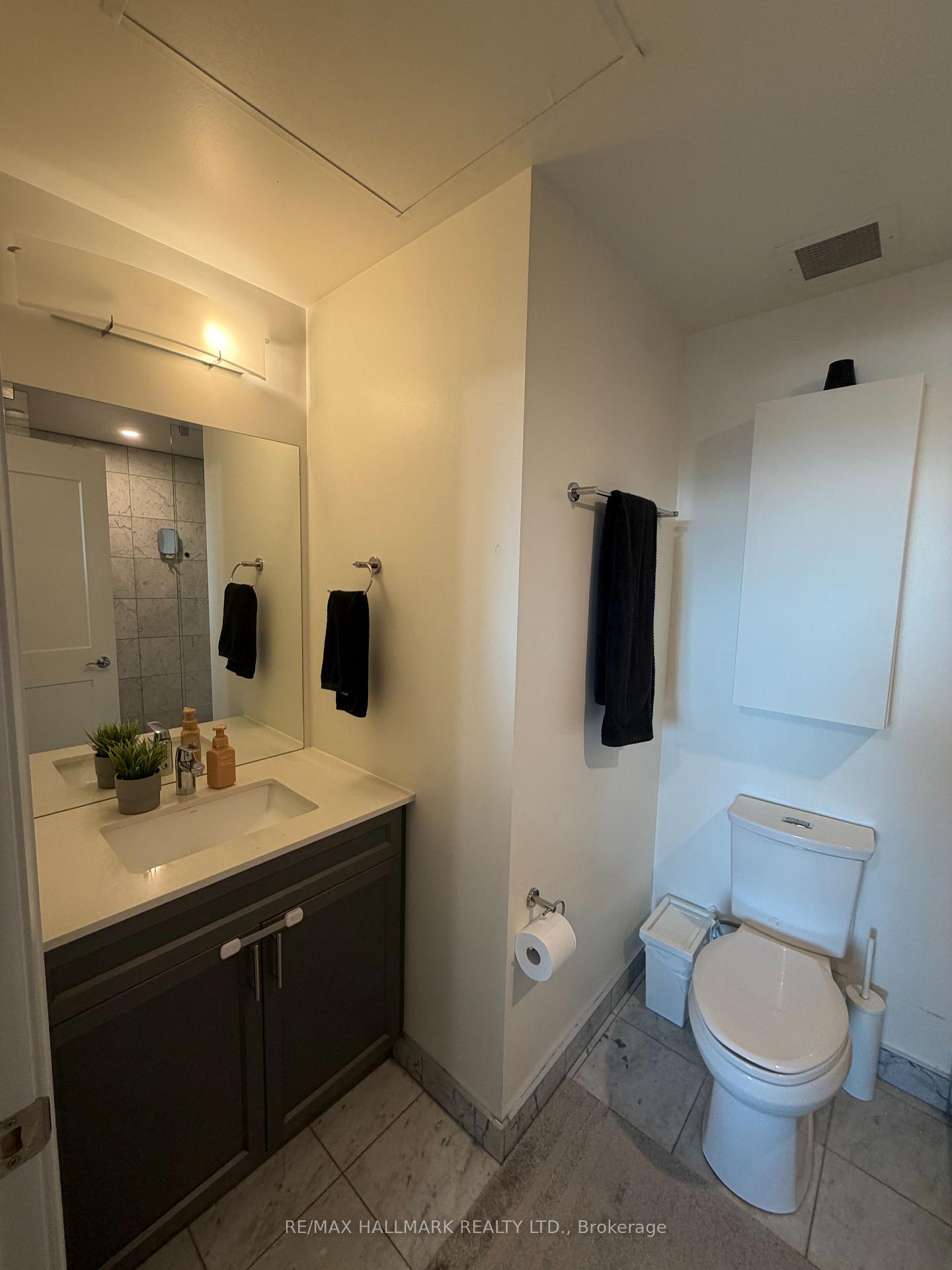 Photo 6 of Unit 302, 365 Beech Avenue, Toronto, The Beaches — HOMEH
