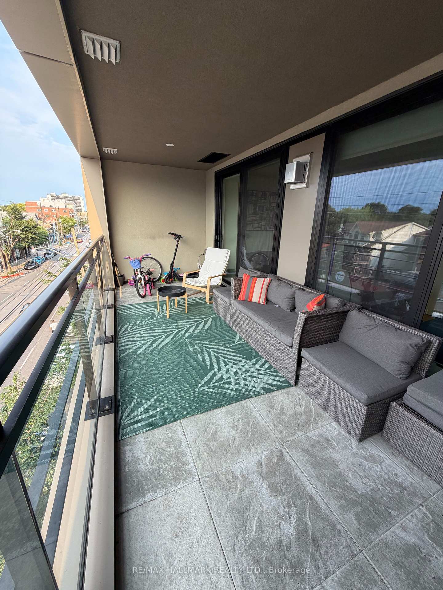 Photo 10 of Unit 302, 365 Beech Avenue, Toronto, The Beaches — HOMEH