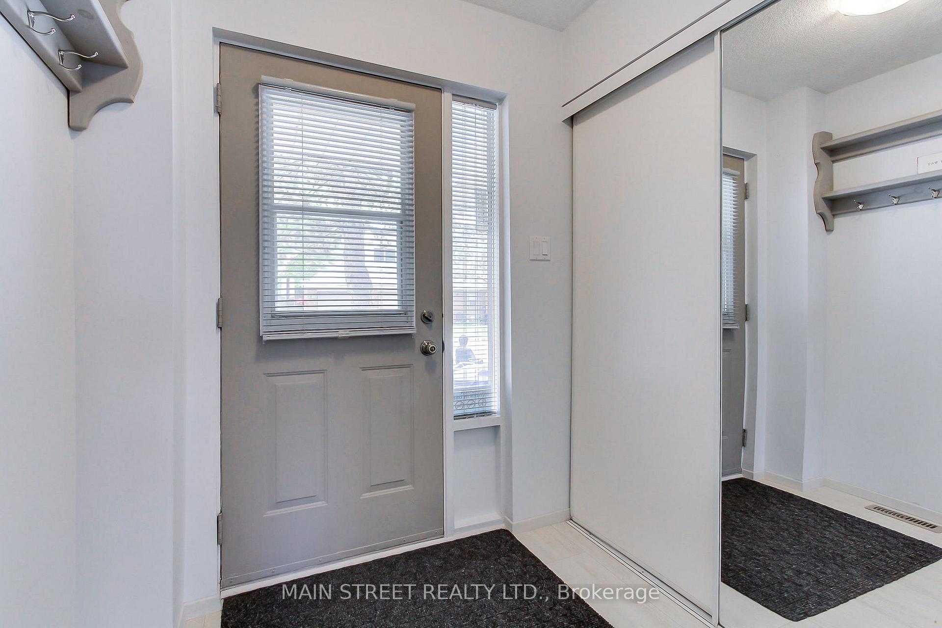Photo 4 of 574 Jack Giles Circle, Newmarket, Summerhill Estates — HOMEH