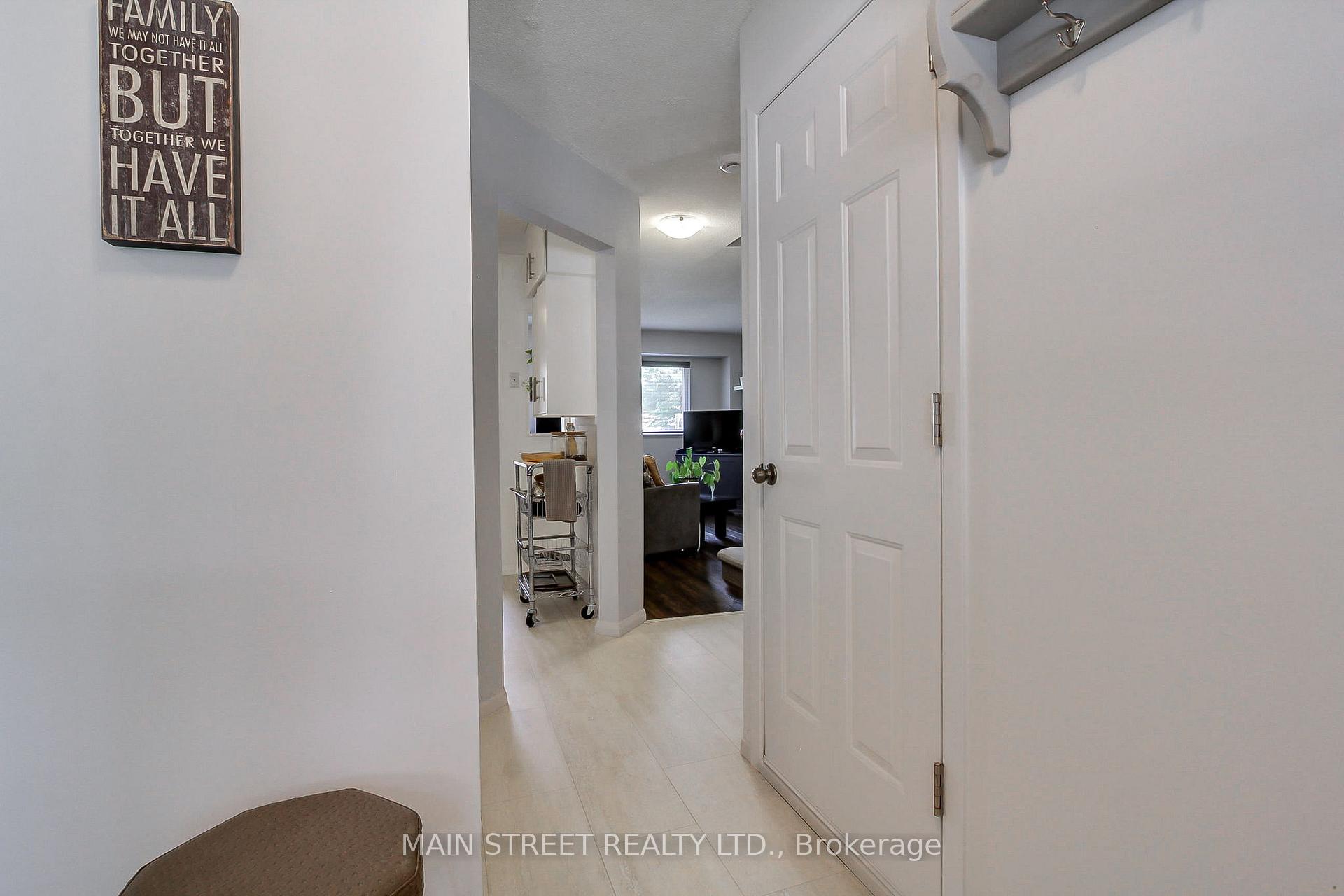 Photo 5 of 574 Jack Giles Circle, Newmarket, Summerhill Estates — HOMEH