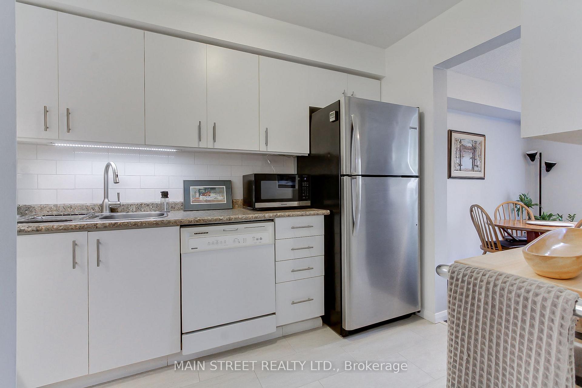 Photo 13 of 574 Jack Giles Circle, Newmarket, Summerhill Estates — HOMEH