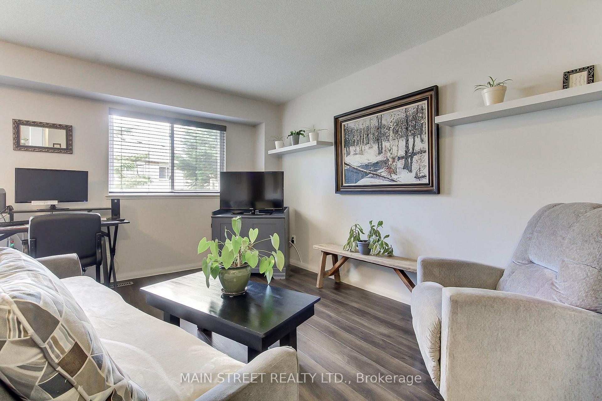 Photo 16 of 574 Jack Giles Circle, Newmarket, Summerhill Estates — HOMEH