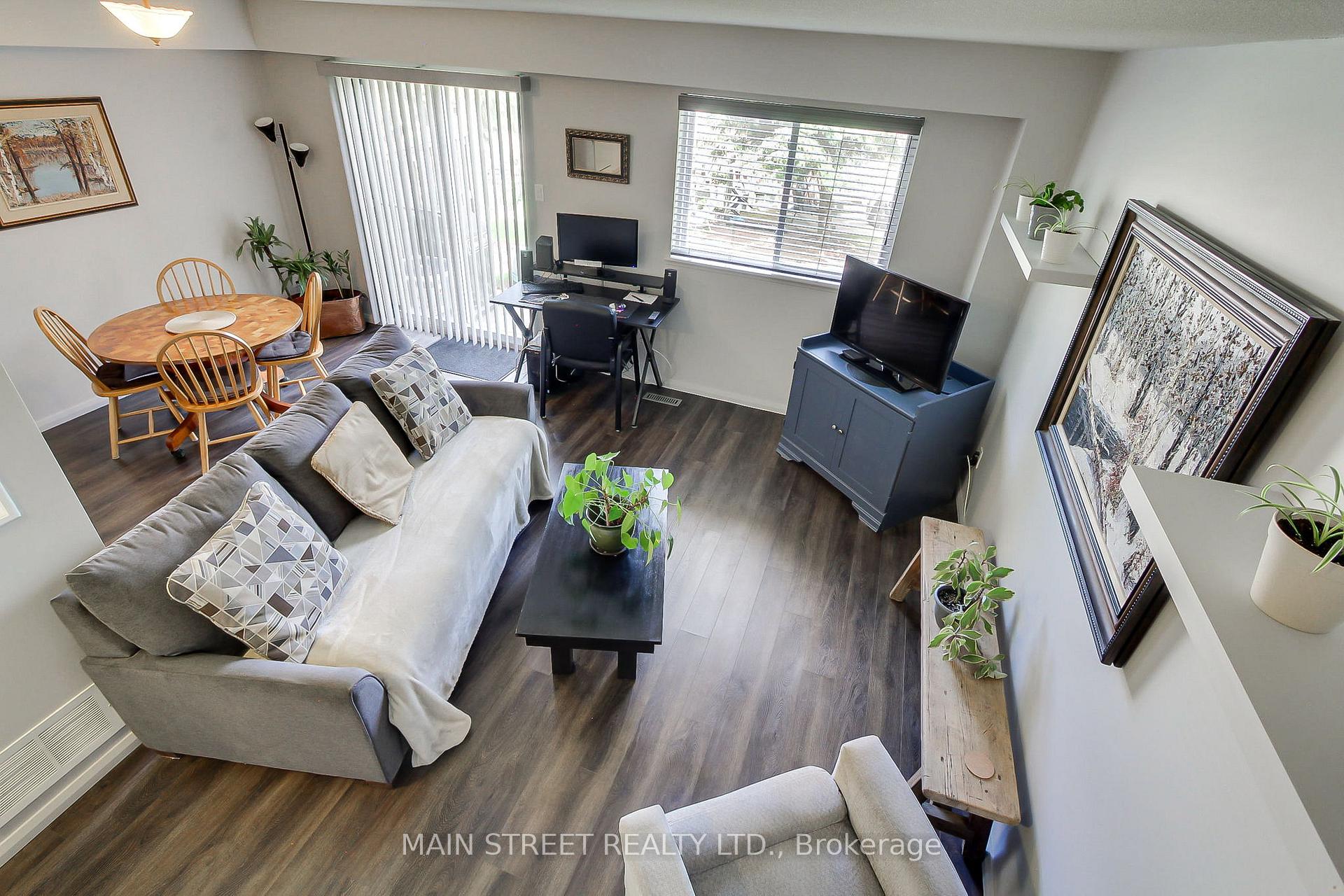 Photo 17 of 574 Jack Giles Circle, Newmarket, Summerhill Estates — HOMEH