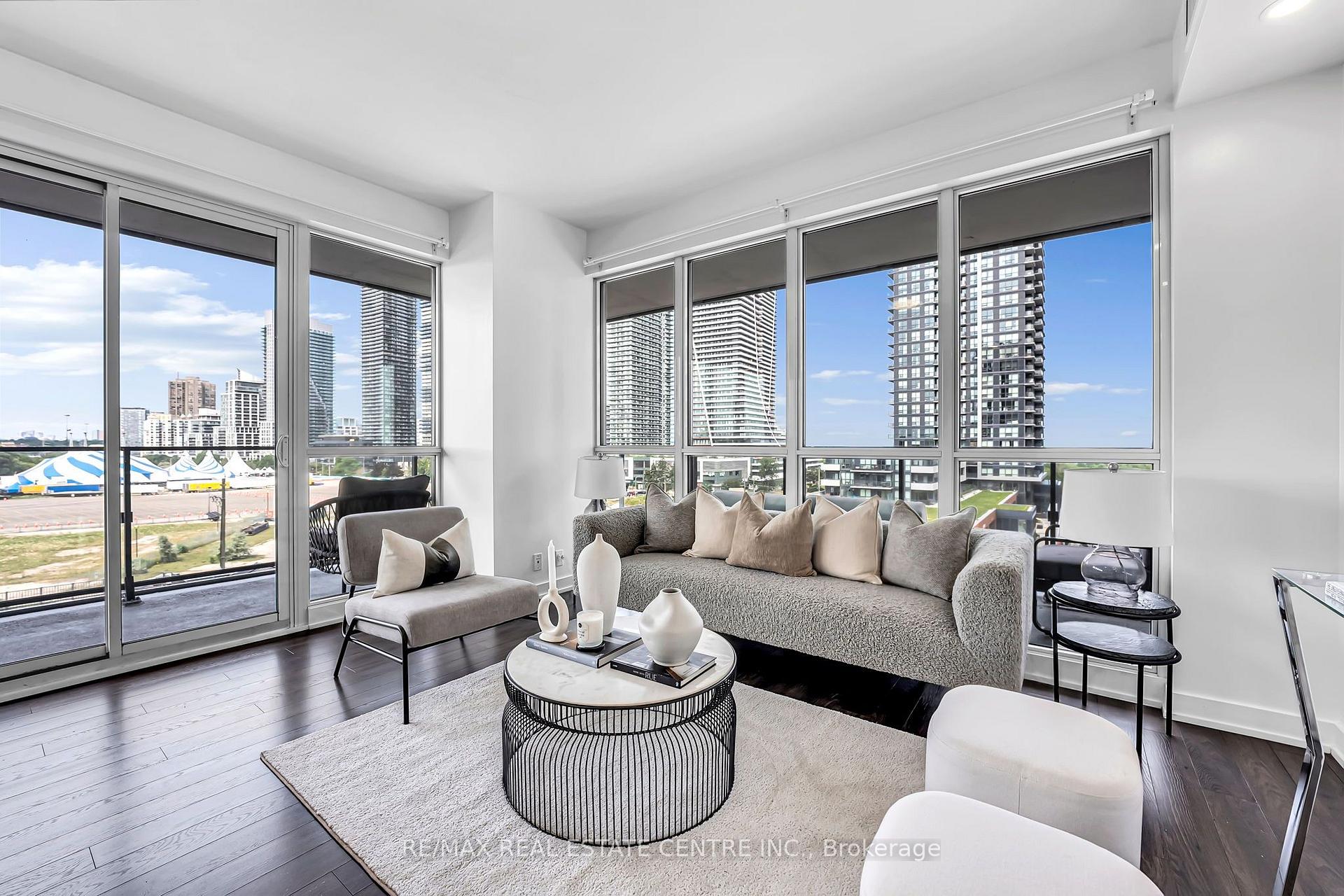 Photo 9 of Unit 809, 10 Park Lawn Road, Etobicoke, Mimico — HOMEH
