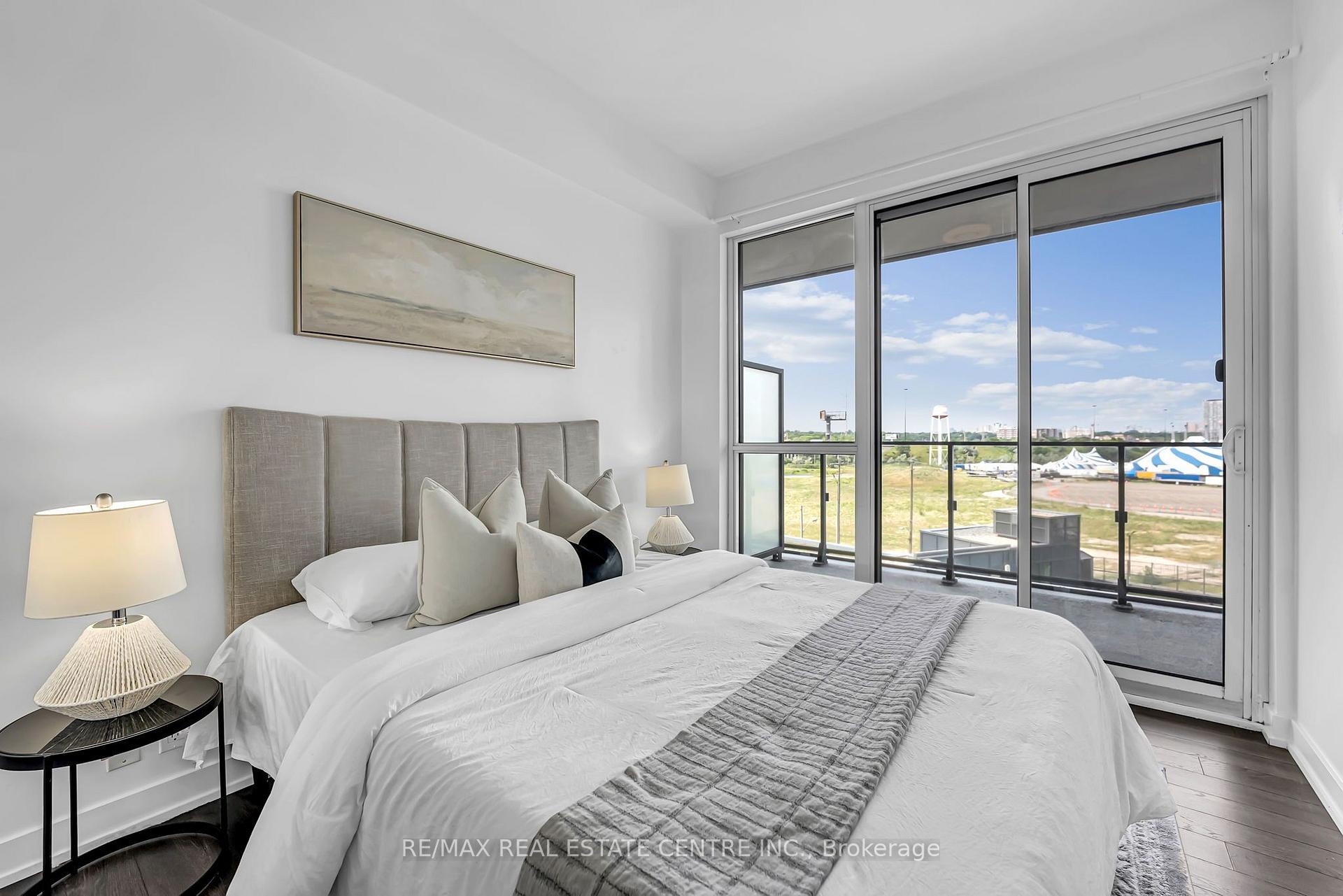 Photo 15 of Unit 809, 10 Park Lawn Road, Etobicoke, Mimico — HOMEH