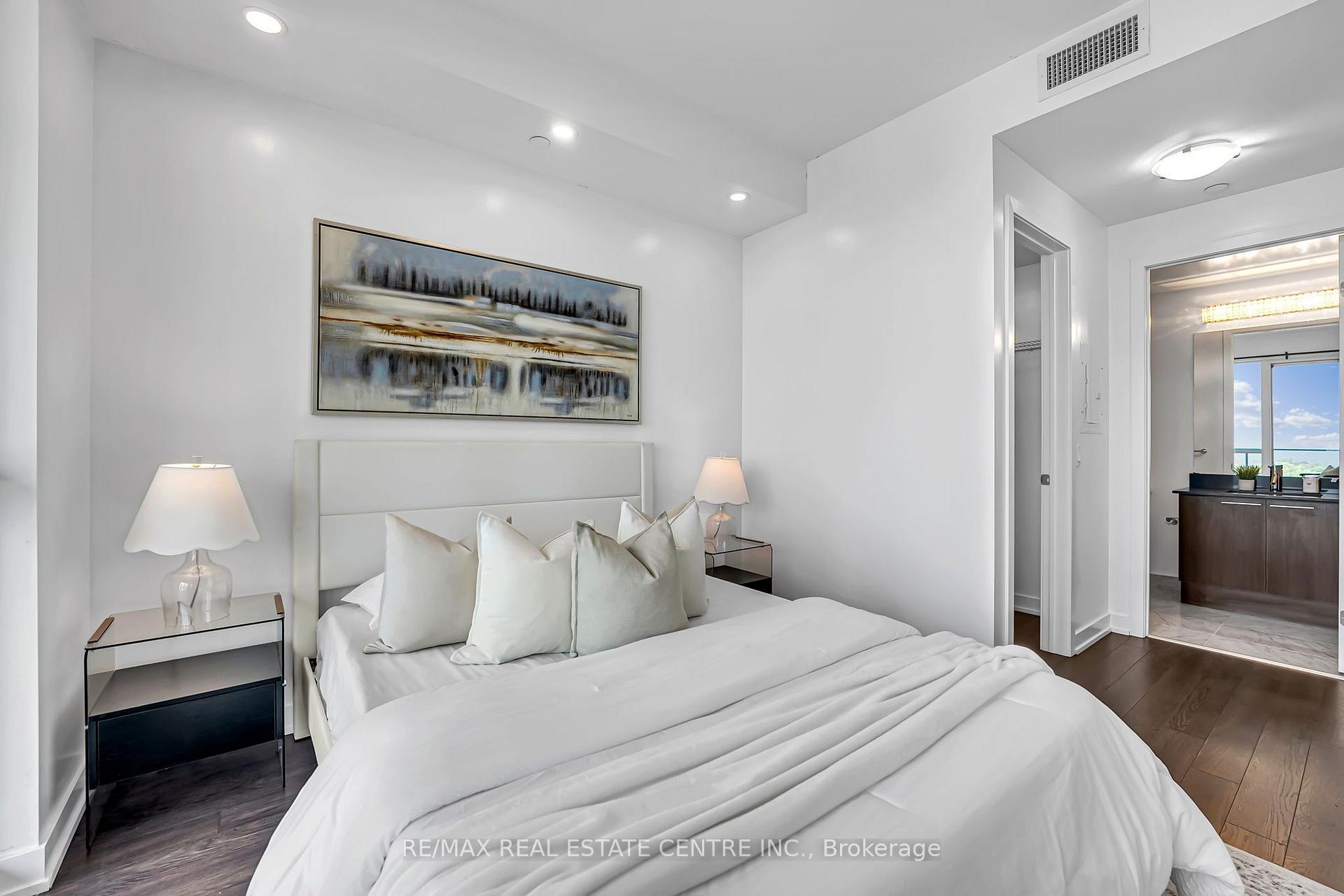 Photo 20 of Unit 809, 10 Park Lawn Road, Etobicoke, Mimico — HOMEH
