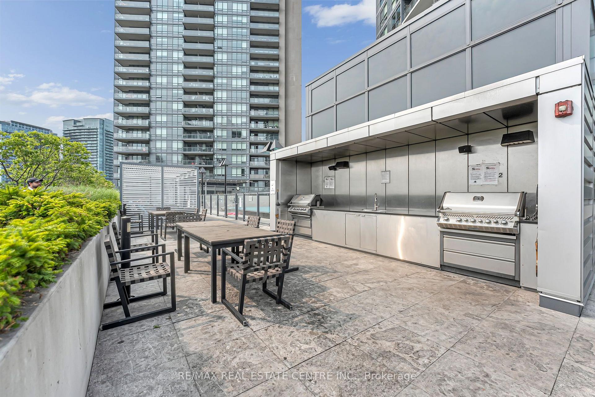 Photo 30 of Unit 809, 10 Park Lawn Road, Etobicoke, Mimico — HOMEH