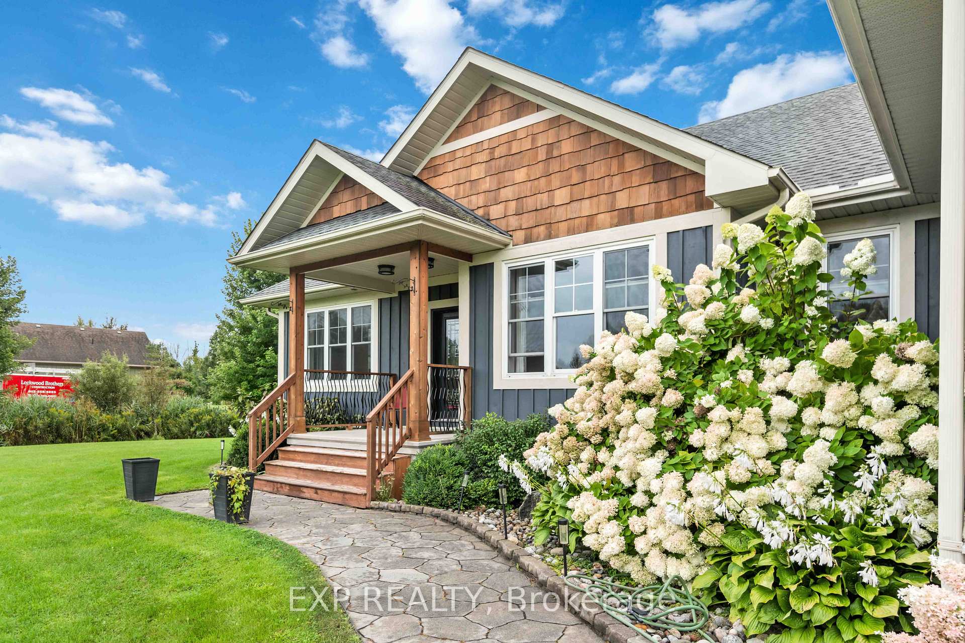 Photo 2 of 49 D'arcys Way, North Grenville, North Grenville Twp (Kemptville East) — HOMEH