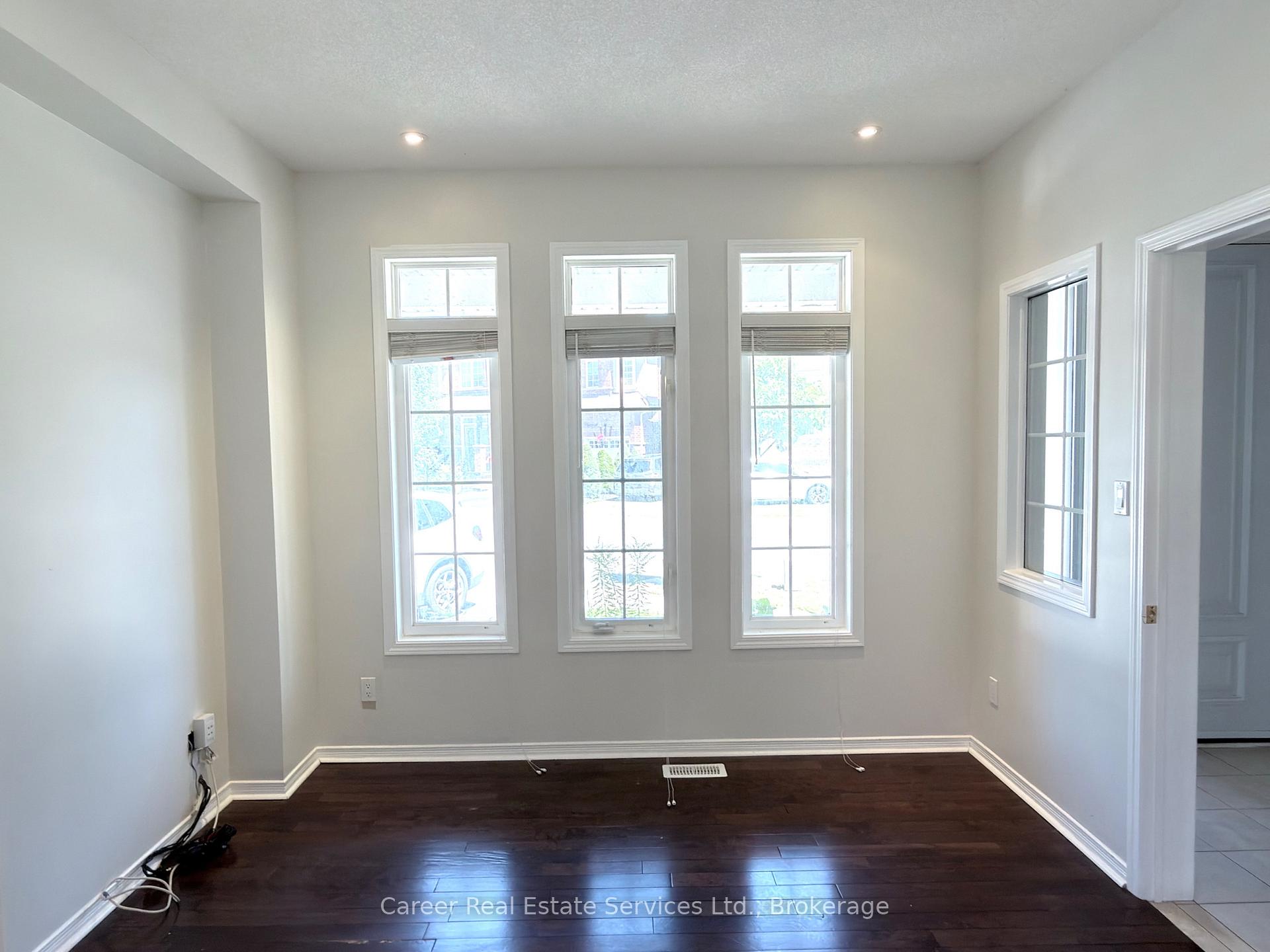 Photo 4 of 12 Cragg Crescent, Ajax, Northwest Ajax — HOMEH