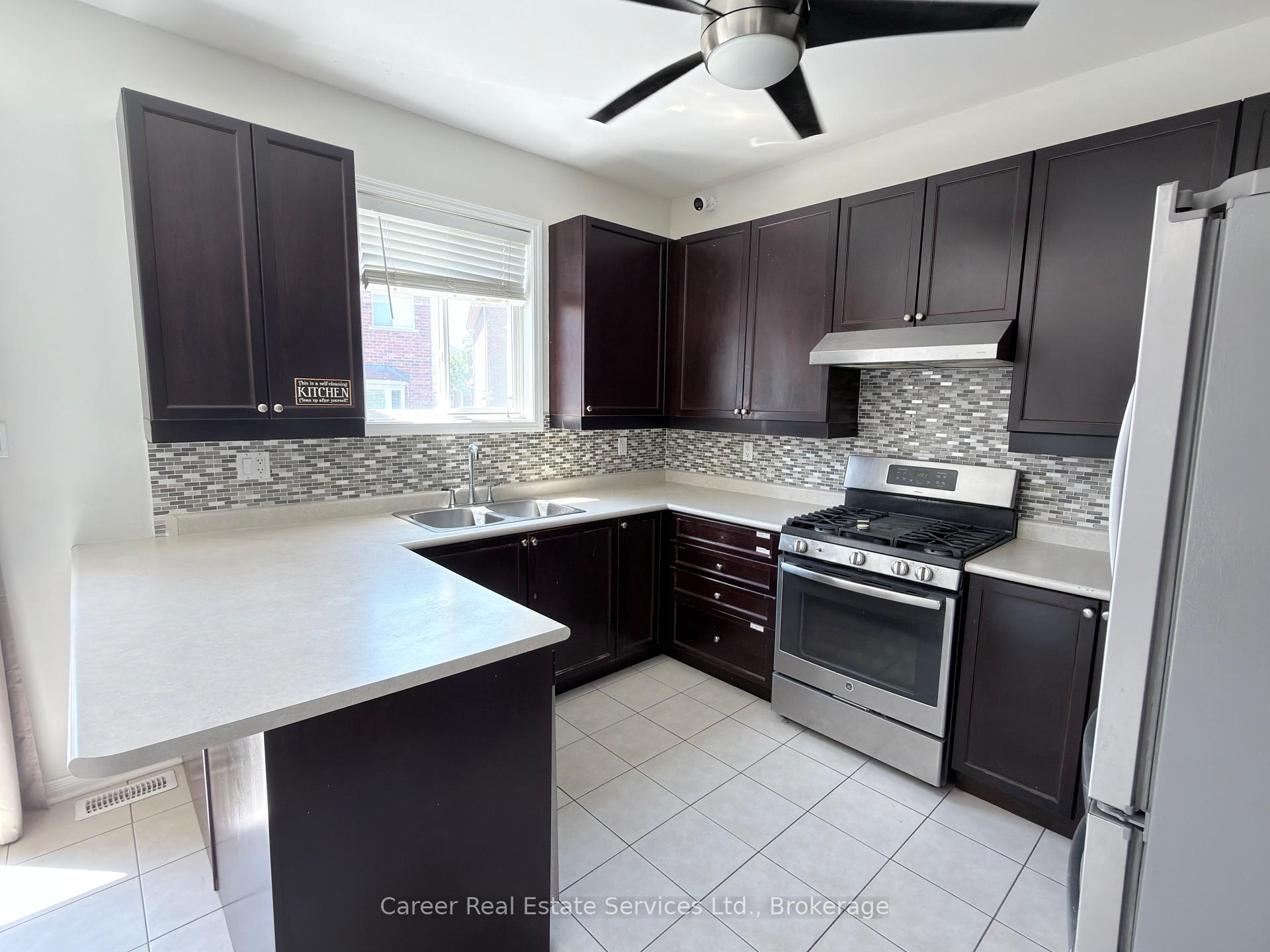 Photo 7 of 12 Cragg Crescent, Ajax, Northwest Ajax — HOMEH