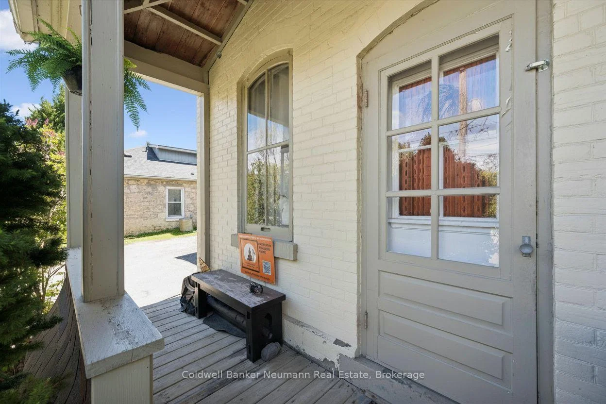 Photo 11 of 159 Glasgow Street N, Guelph, Downtown — HOMEH