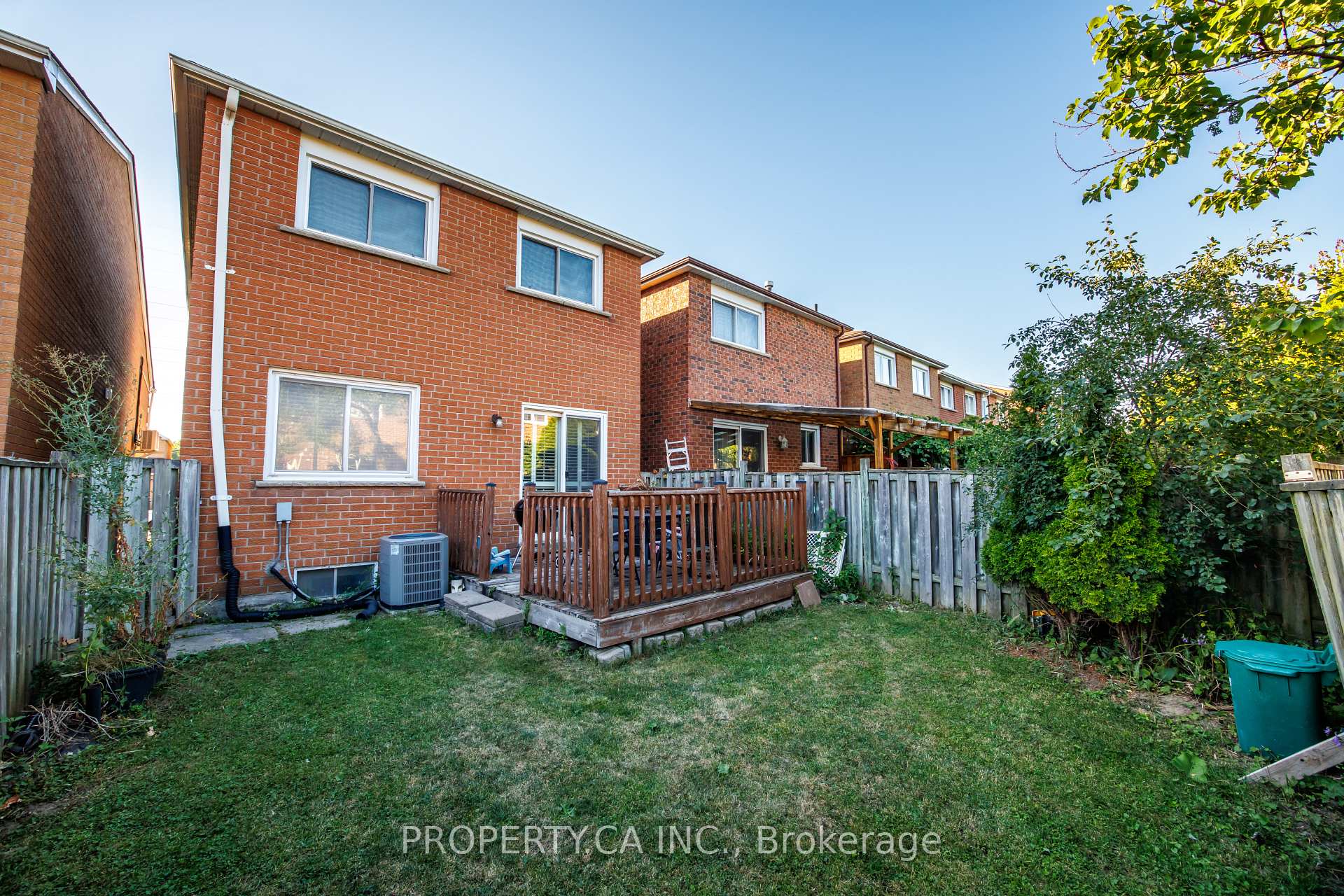 Photo 2 of 45 New Seabury Drive, Vaughan, Glen Shields — HOMEH