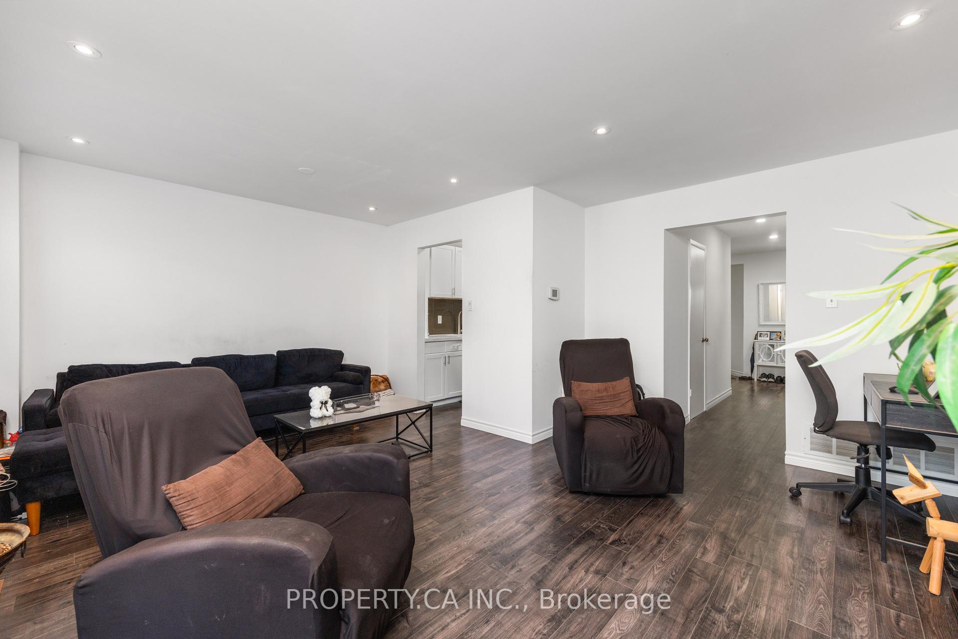 Photo 5 of 45 New Seabury Drive, Vaughan, Glen Shields — HOMEH