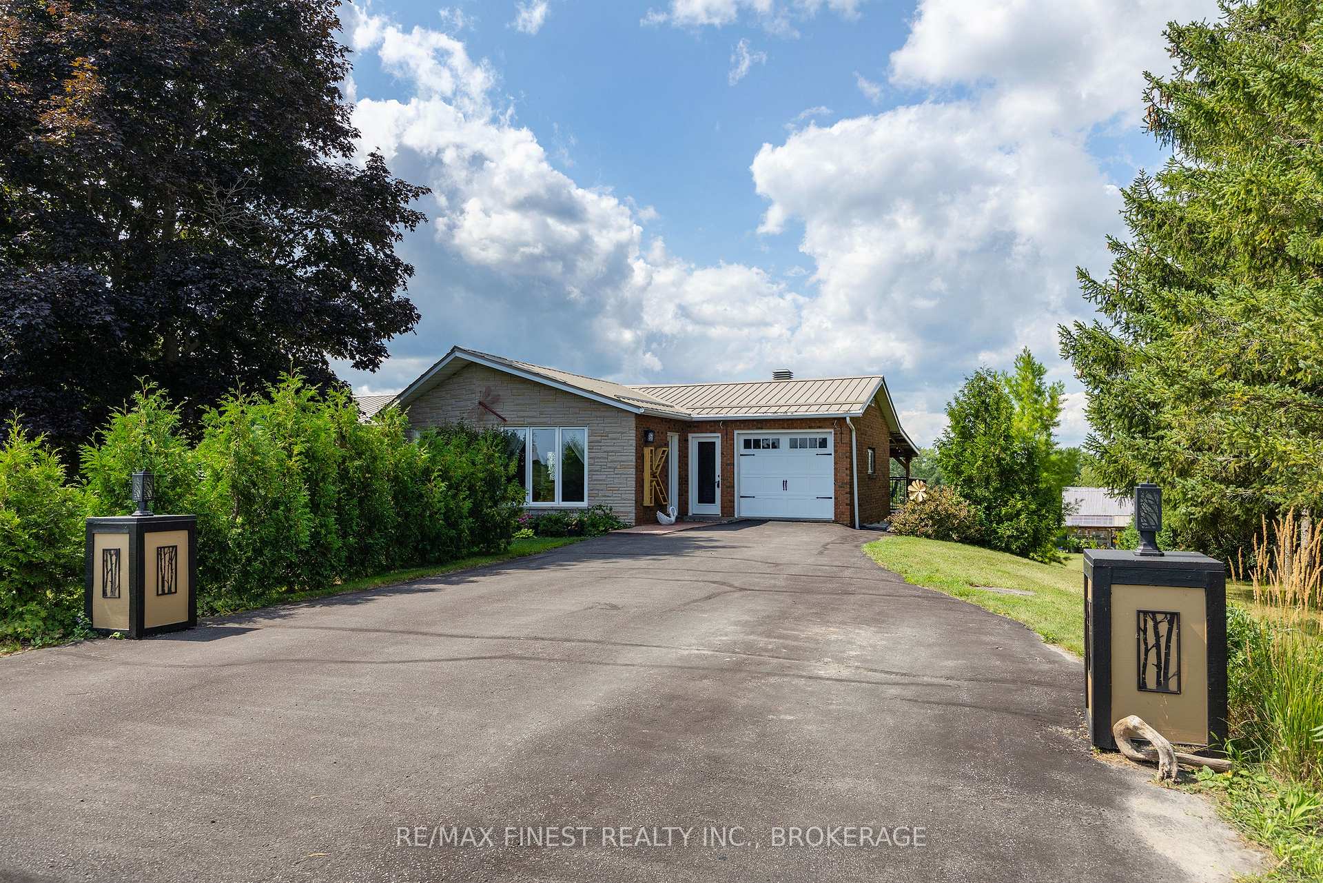 Photo 2 of 109 3rd Concession Road, Greater Napanee, Greater Napanee — HOMEH