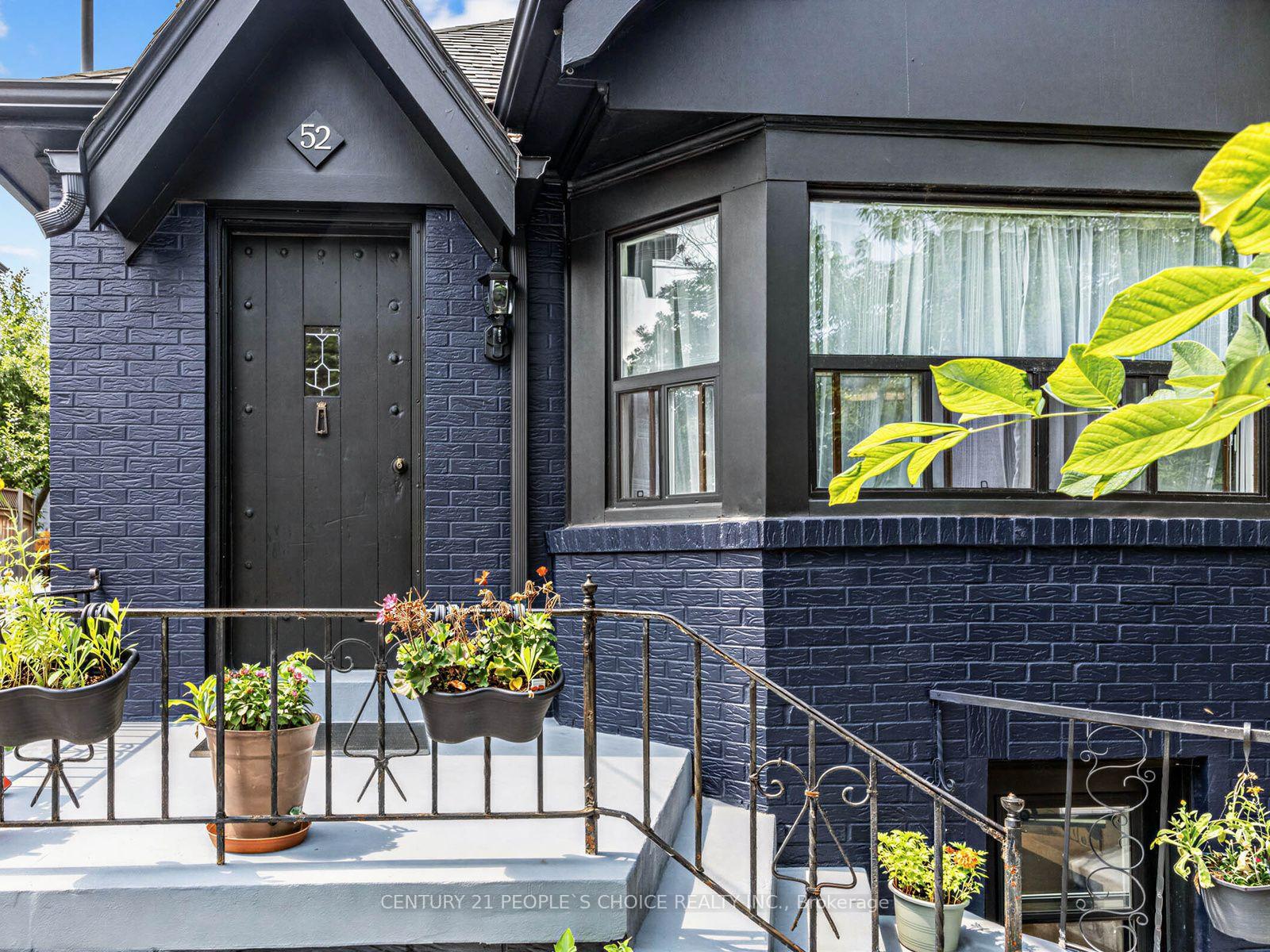 Photo 2 of 52 Seventeenth Street, Etobicoke, New Toronto — HOMEH