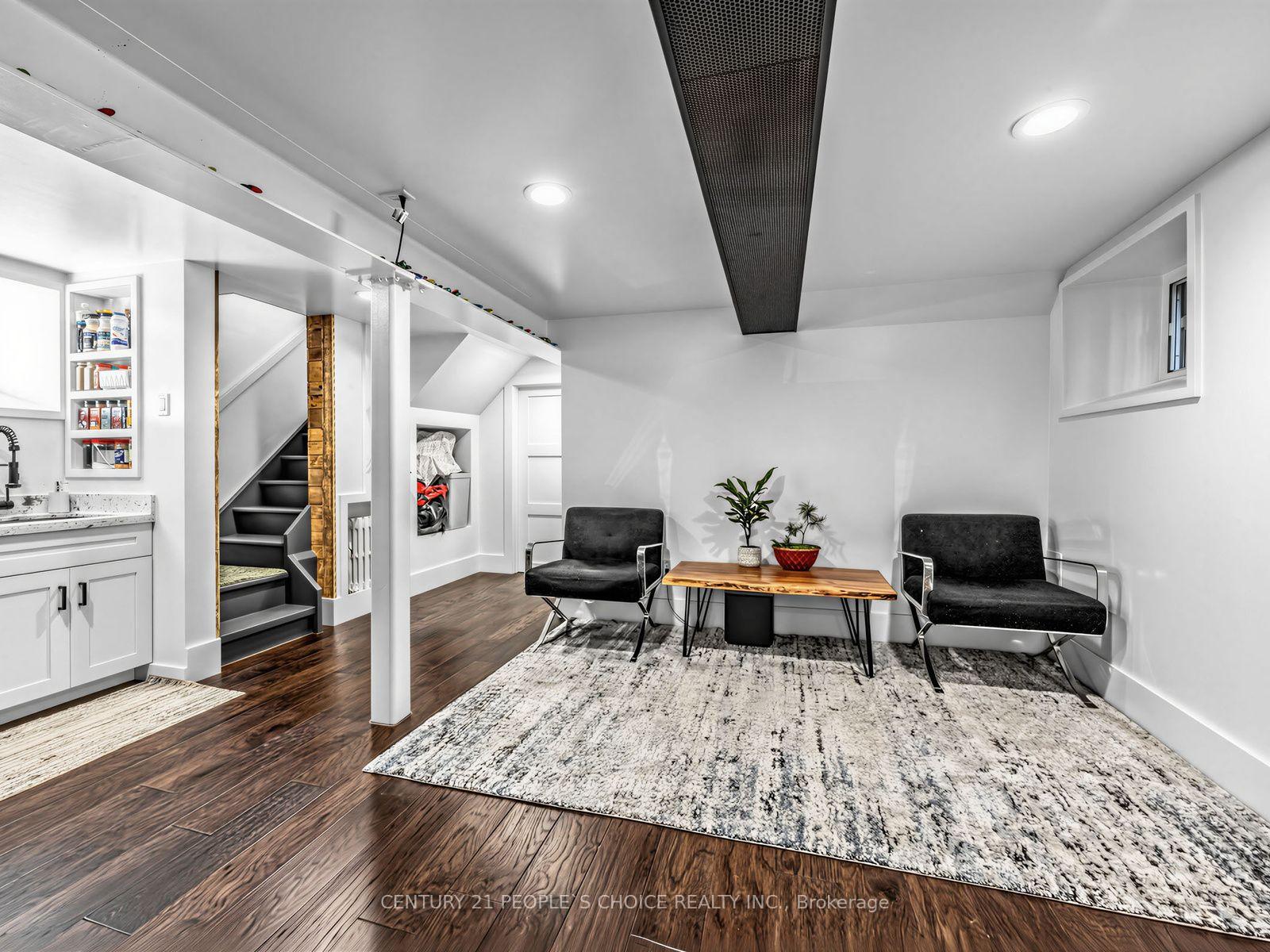 Photo 18 of 52 Seventeenth Street, Etobicoke, New Toronto — HOMEH