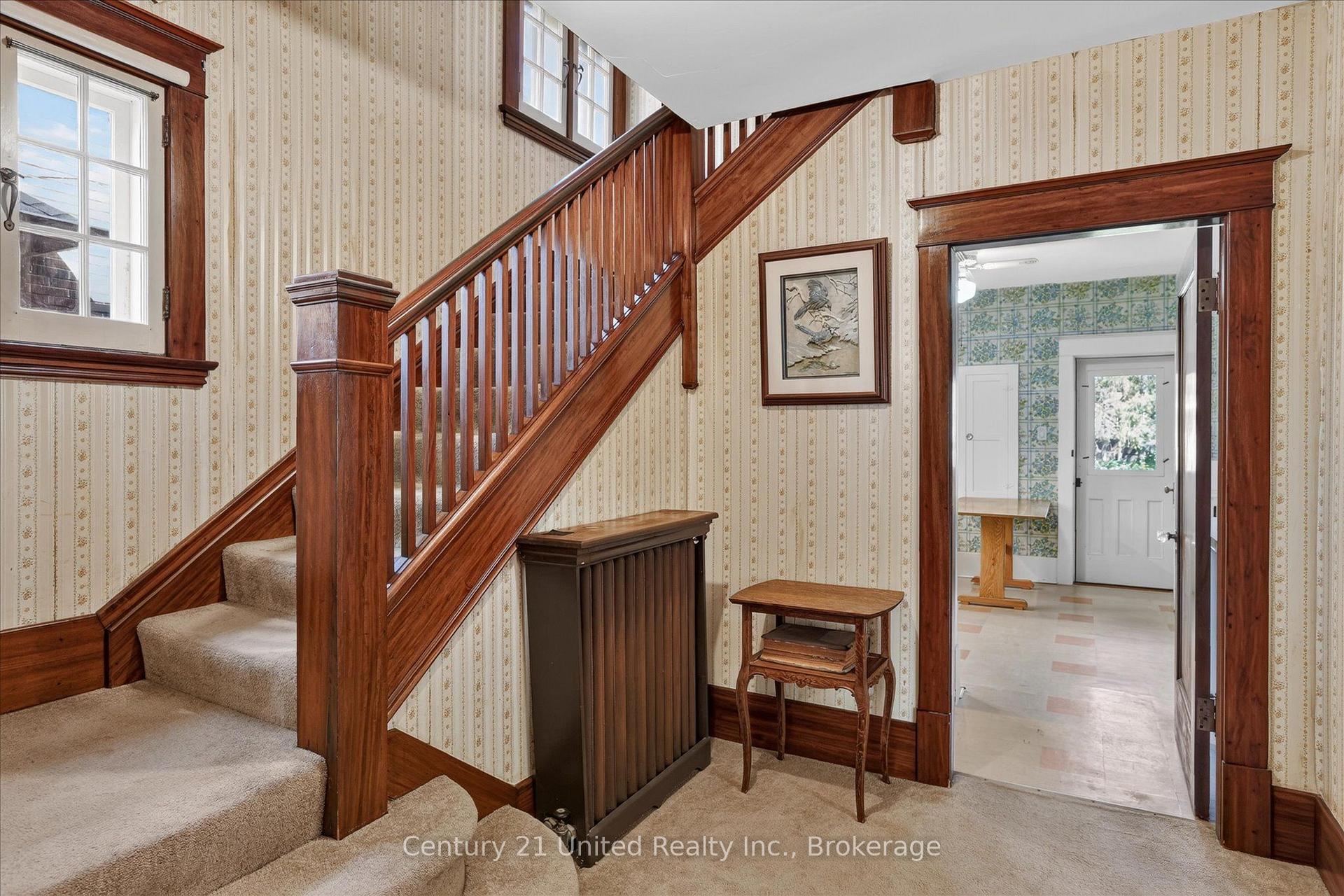 Photo 6 of 498 Weller Street, Peterborough, Town Ward 3 — HOMEH