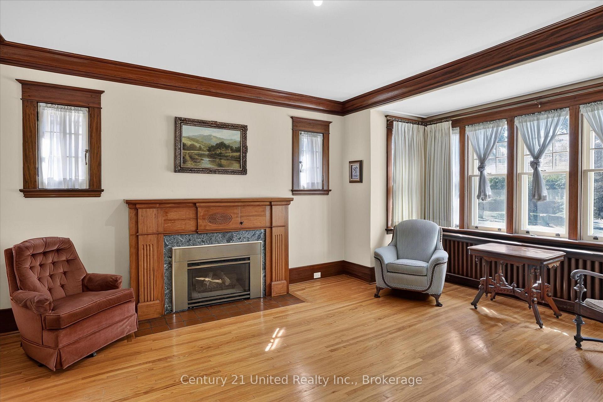 Photo 8 of 498 Weller Street, Peterborough, Town Ward 3 — HOMEH