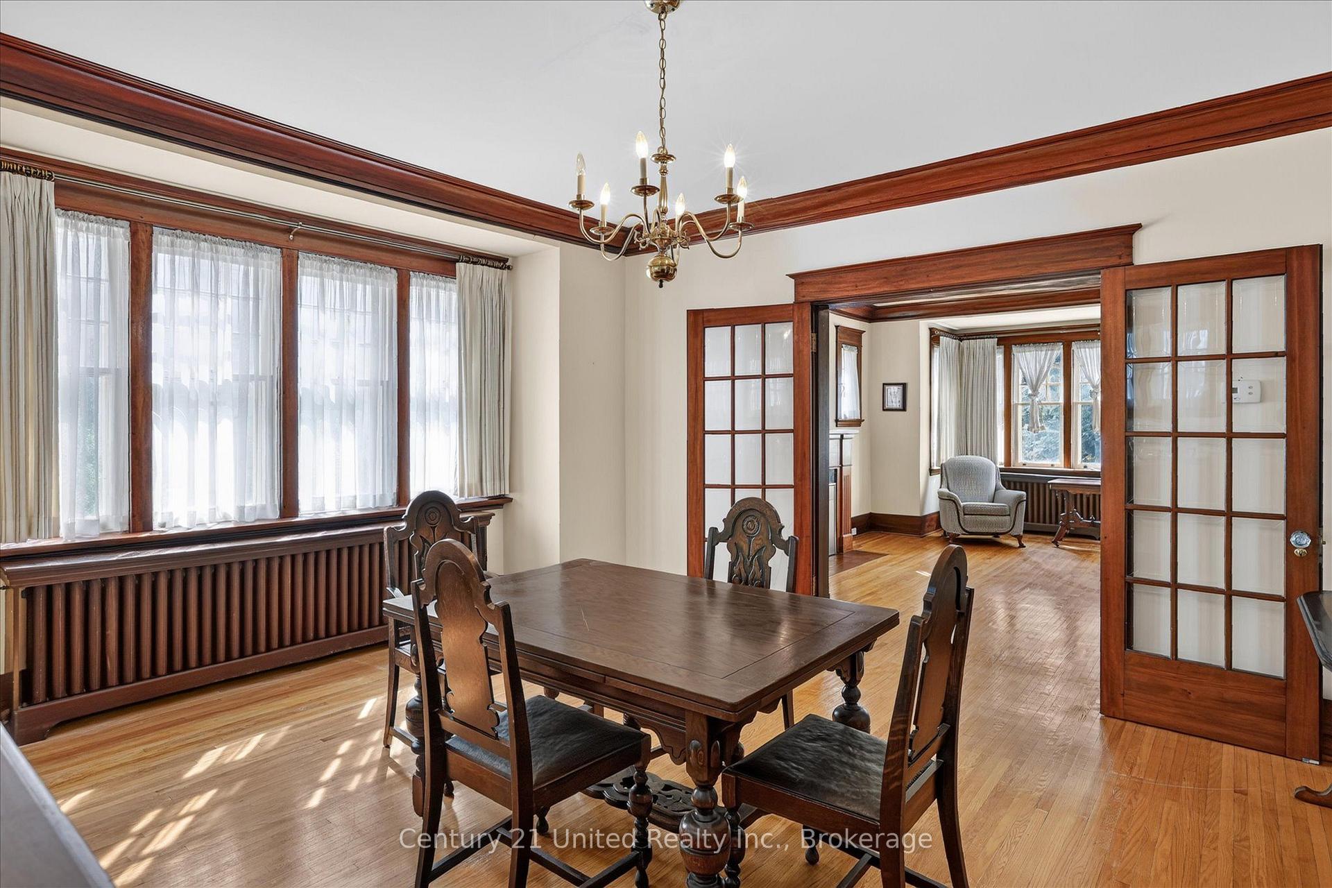 Photo 11 of 498 Weller Street, Peterborough, Town Ward 3 — HOMEH