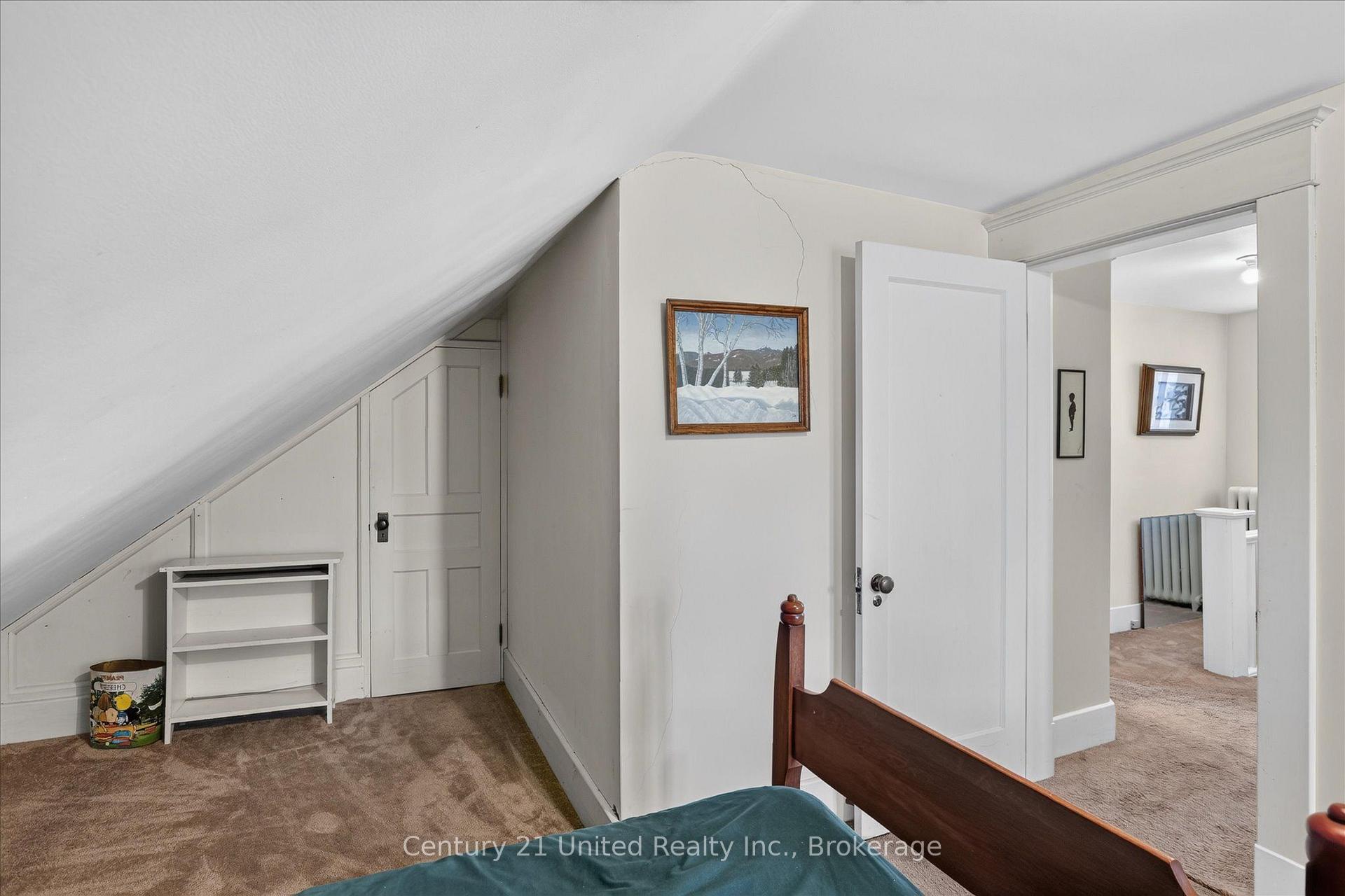 Photo 31 of 498 Weller Street, Peterborough, Town Ward 3 — HOMEH