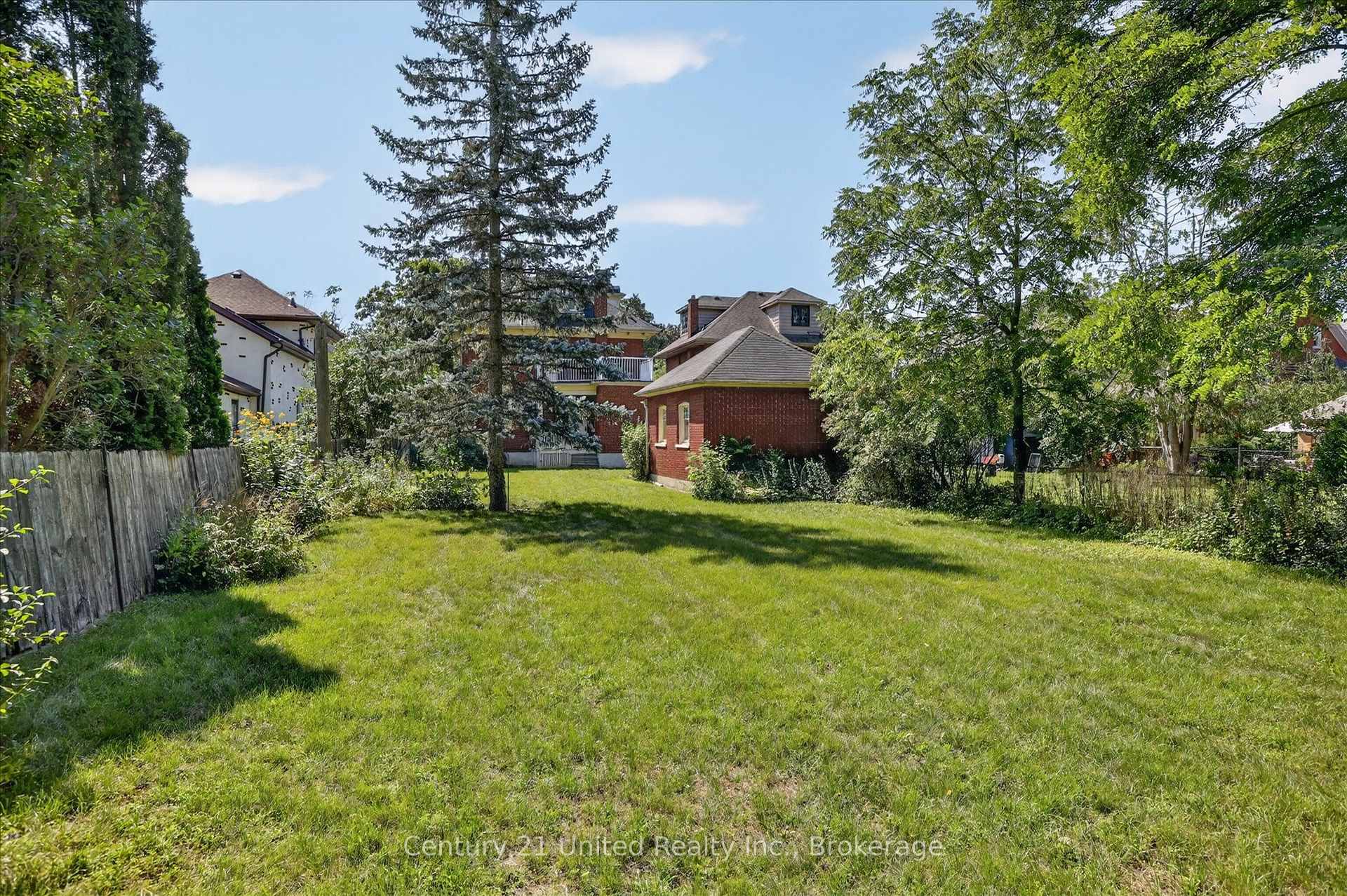 Photo 36 of 498 Weller Street, Peterborough, Town Ward 3 — HOMEH