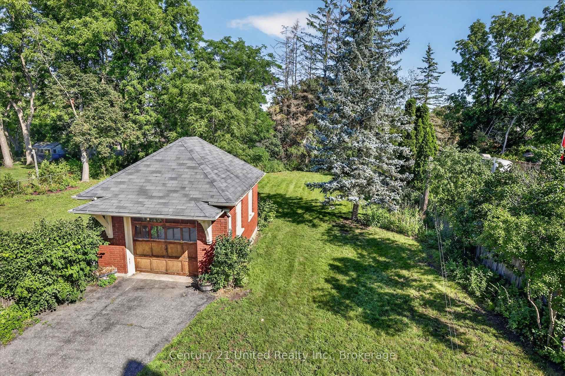 Photo 38 of 498 Weller Street, Peterborough, Town Ward 3 — HOMEH