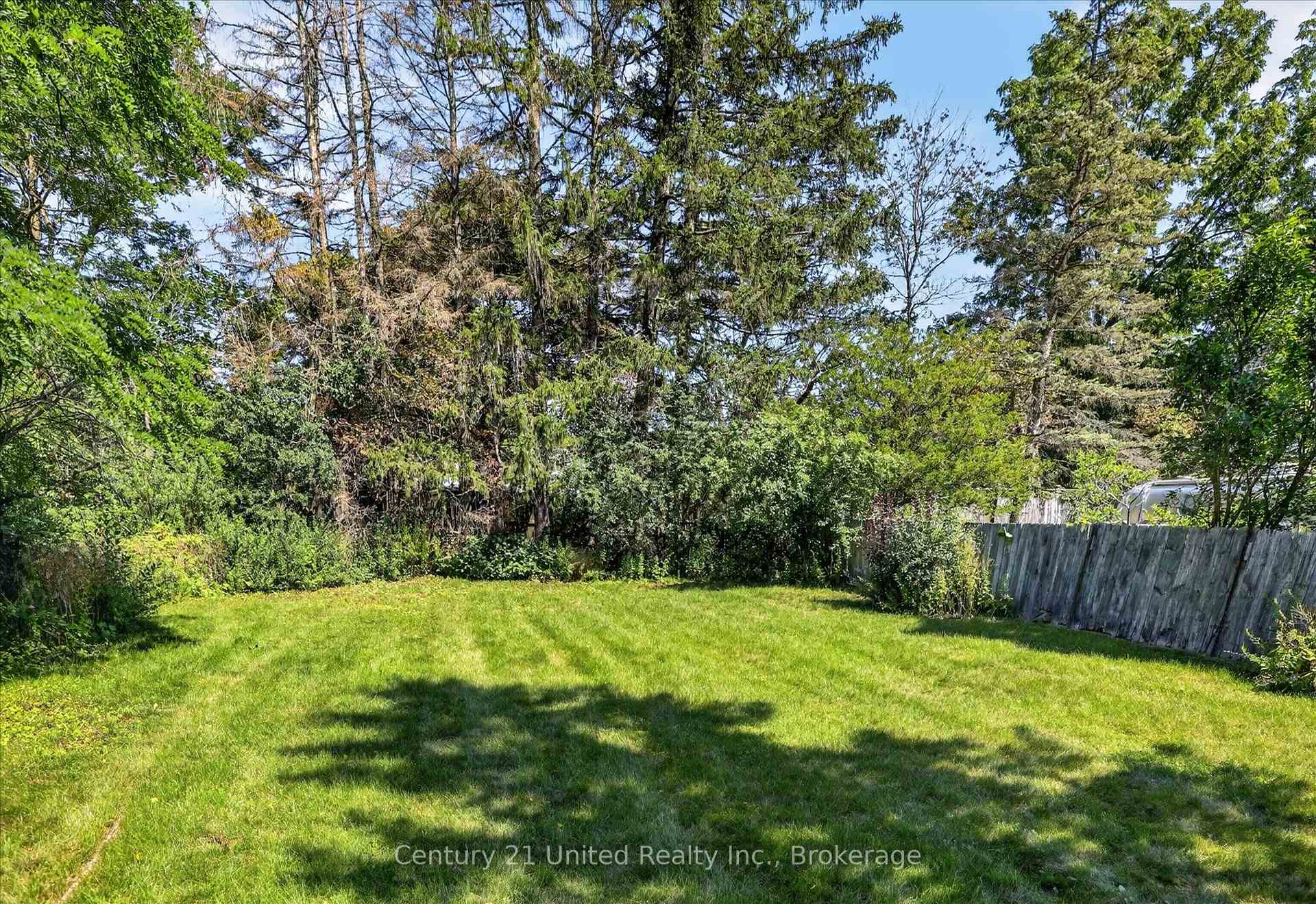 Photo 39 of 498 Weller Street, Peterborough, Town Ward 3 — HOMEH
