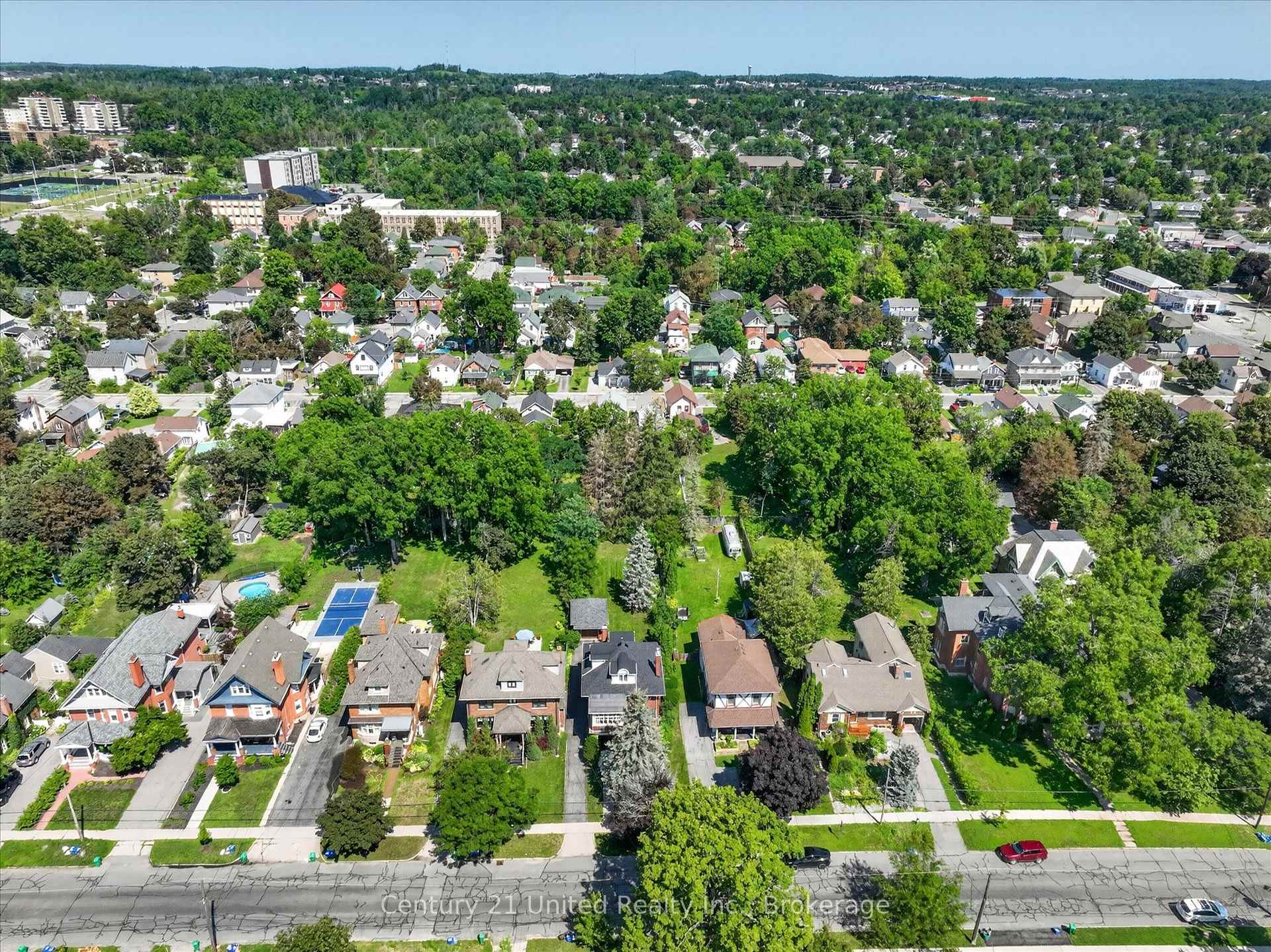 Photo 43 of 498 Weller Street, Peterborough, Town Ward 3 — HOMEH