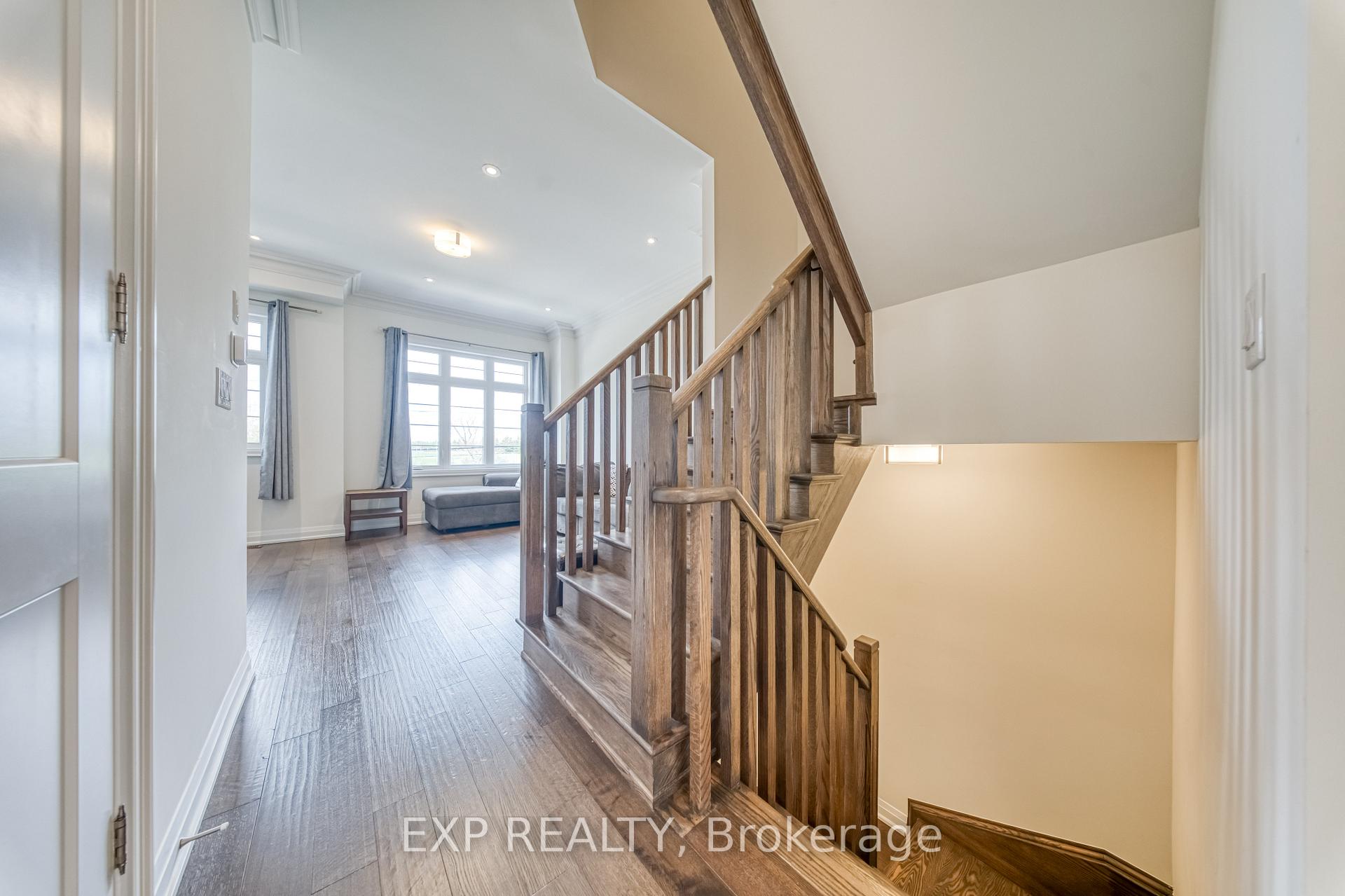 Photo 8 of 4259 Major Mackenzie Drive E, Markham, Angus Glen — HOMEH