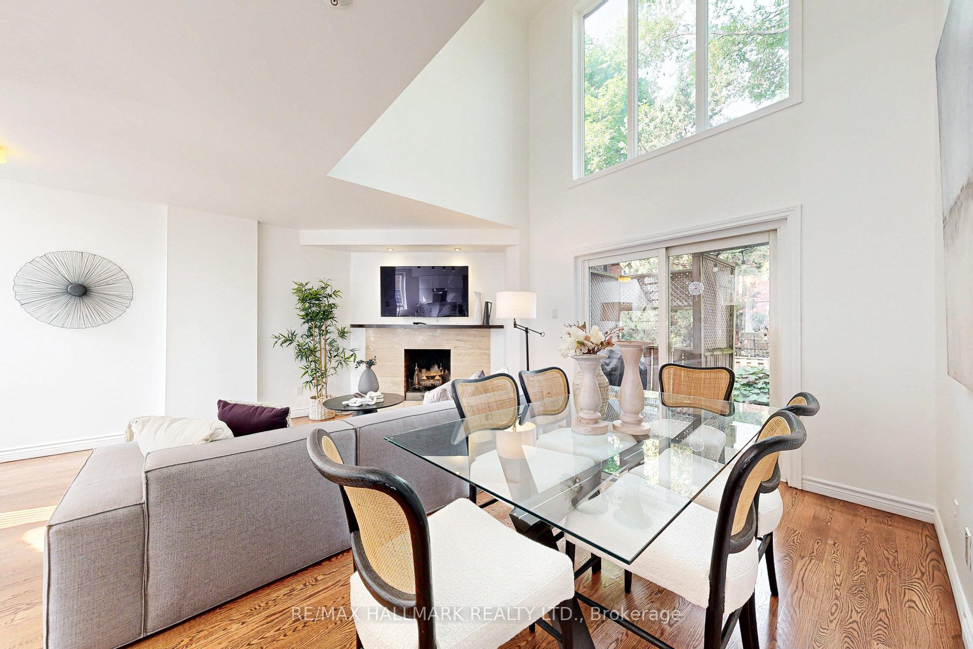 Photo 7 of 216 Milan Street, Toronto, Moss Park — HOMEH