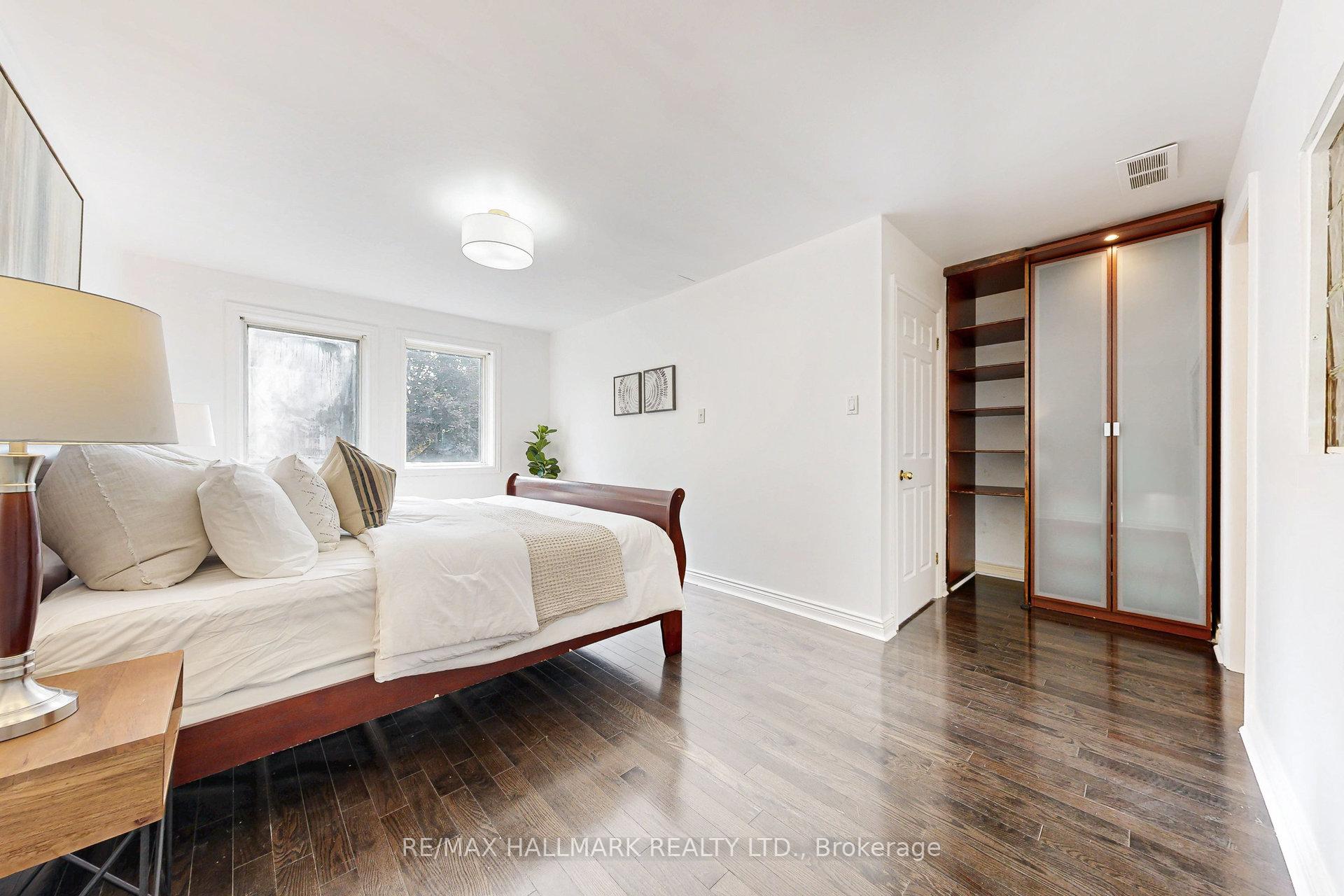 Photo 14 of 216 Milan Street, Toronto, Moss Park — HOMEH