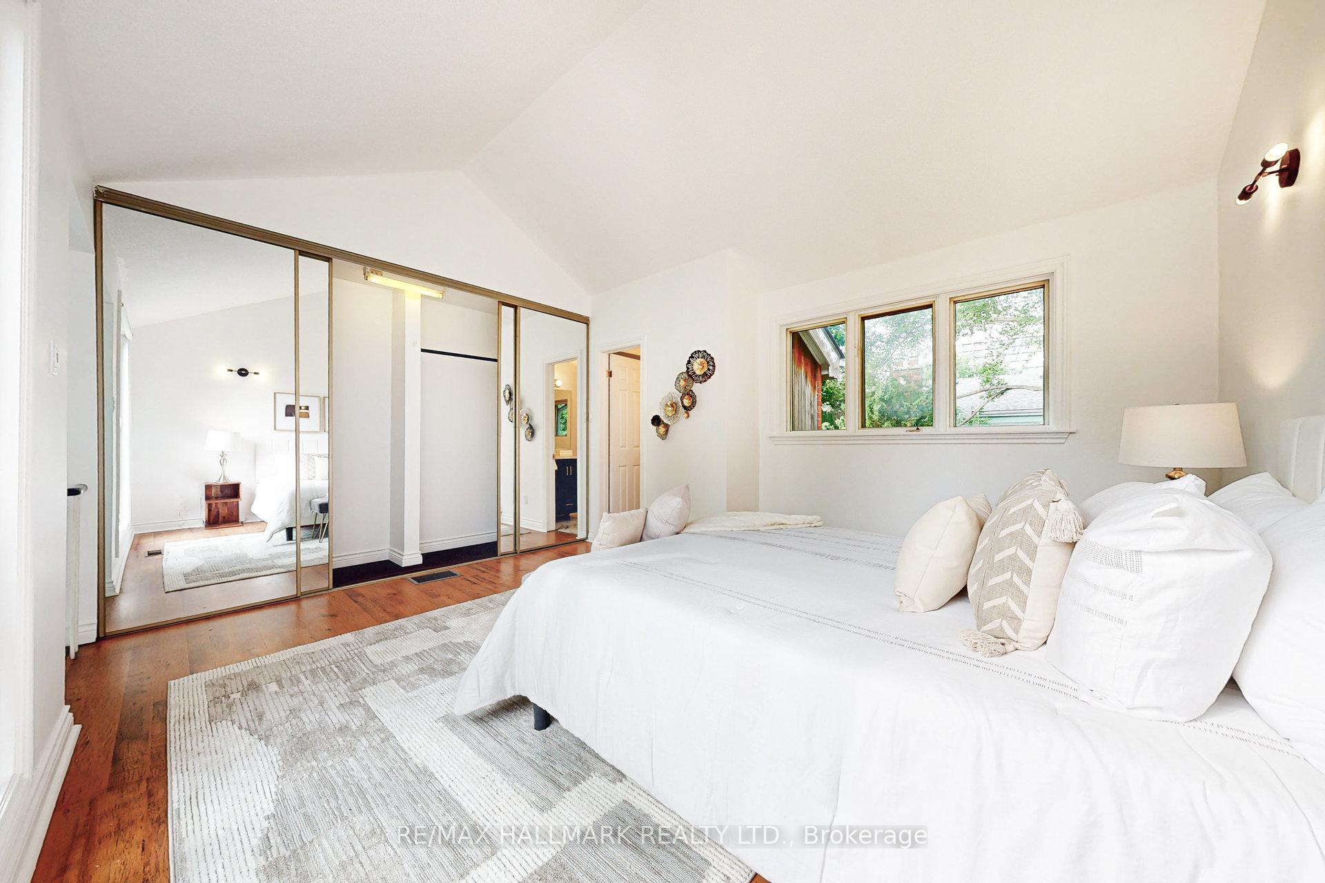 Photo 19 of 216 Milan Street, Toronto, Moss Park — HOMEH