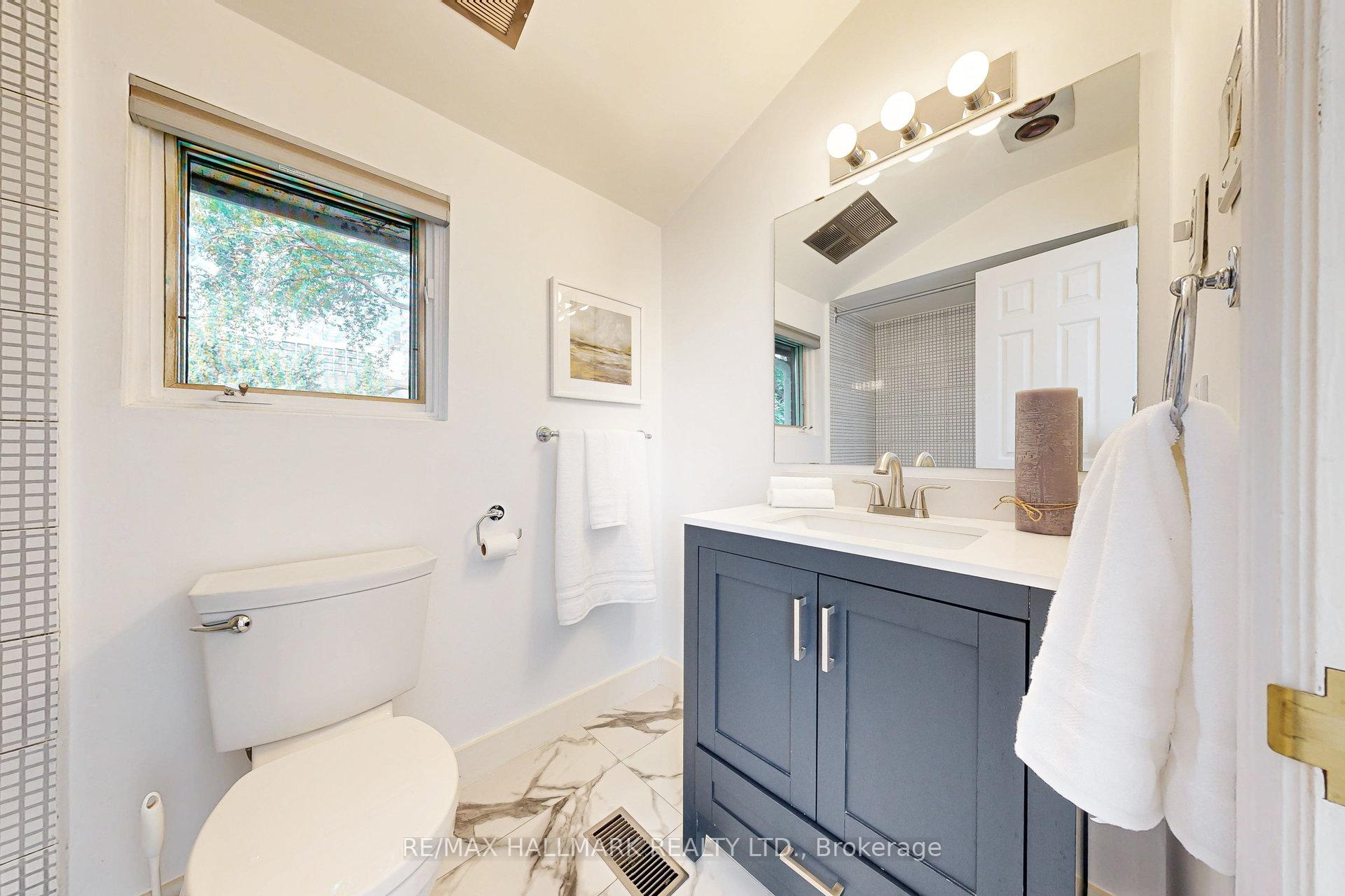 Photo 20 of 216 Milan Street, Toronto, Moss Park — HOMEH