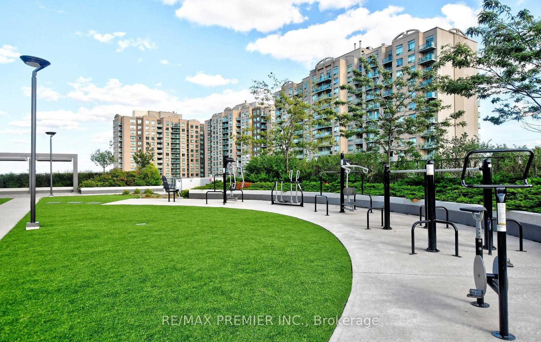 Photo 13 of Unit 1401, 55 Oneida Crescent, Richmond Hill, Langstaff — HOMEH