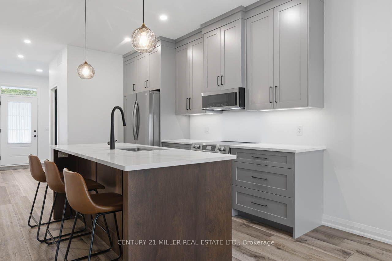 Photo 3 of 362 Wellington Street E, Wellington North, Mount Forest — HOMEH