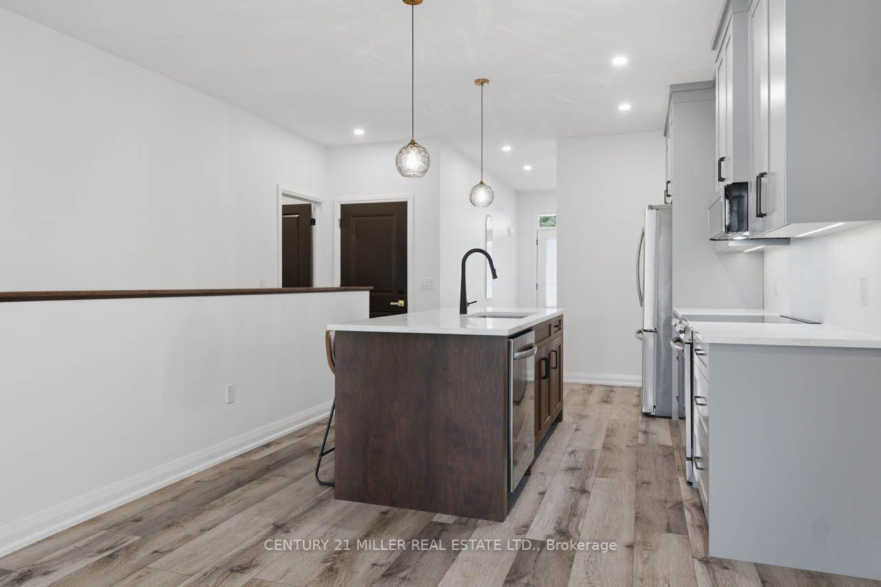 Photo 4 of 362 Wellington Street E, Wellington North, Mount Forest — HOMEH