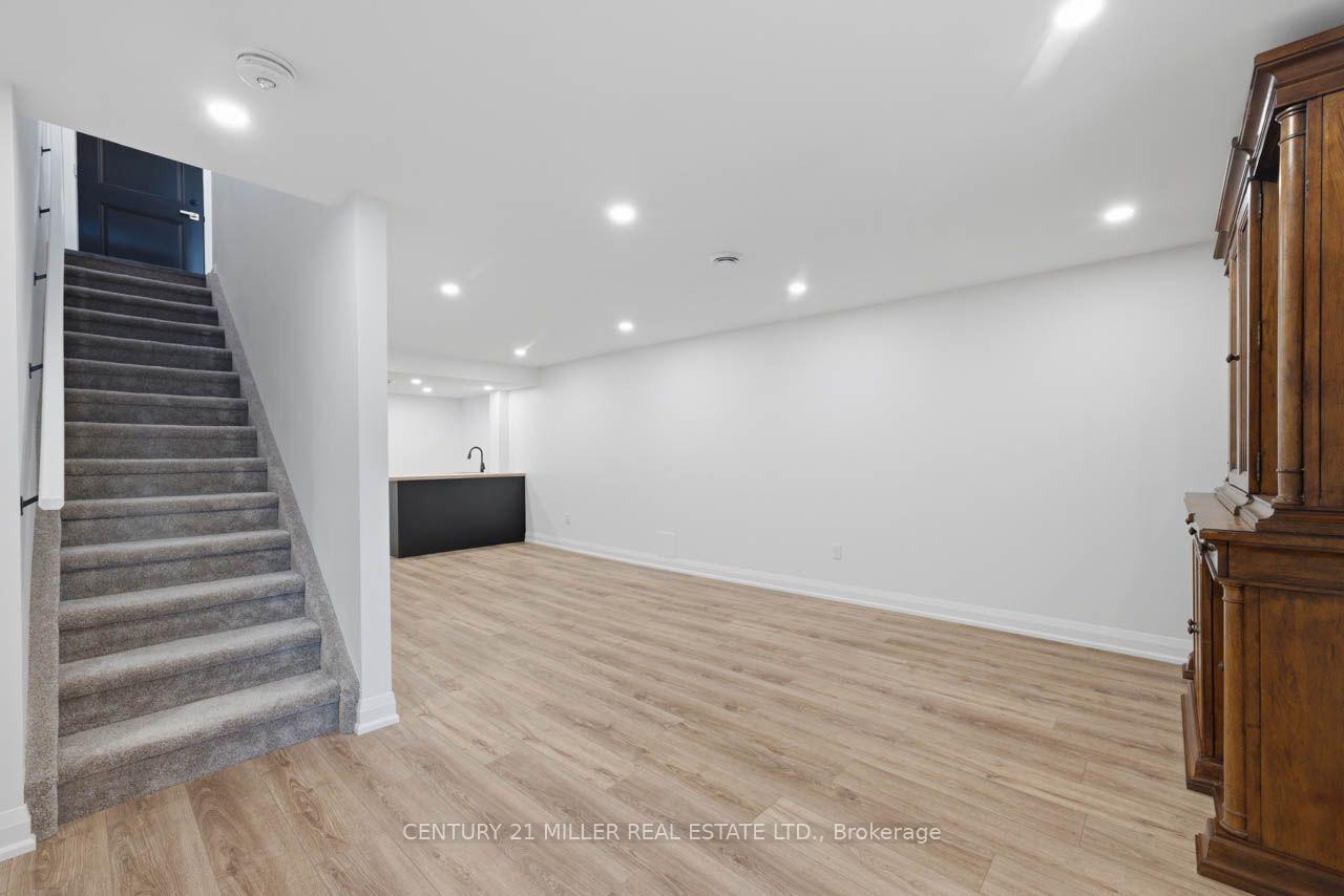 Photo 18 of 362 Wellington Street E, Wellington North, Mount Forest — HOMEH