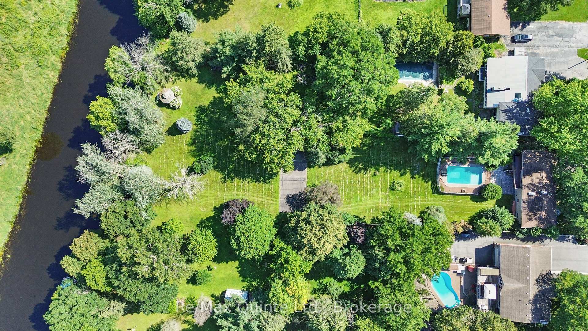 Photo 10 of 675 Palace Road, Greater Napanee, Greater Napanee — HOMEH