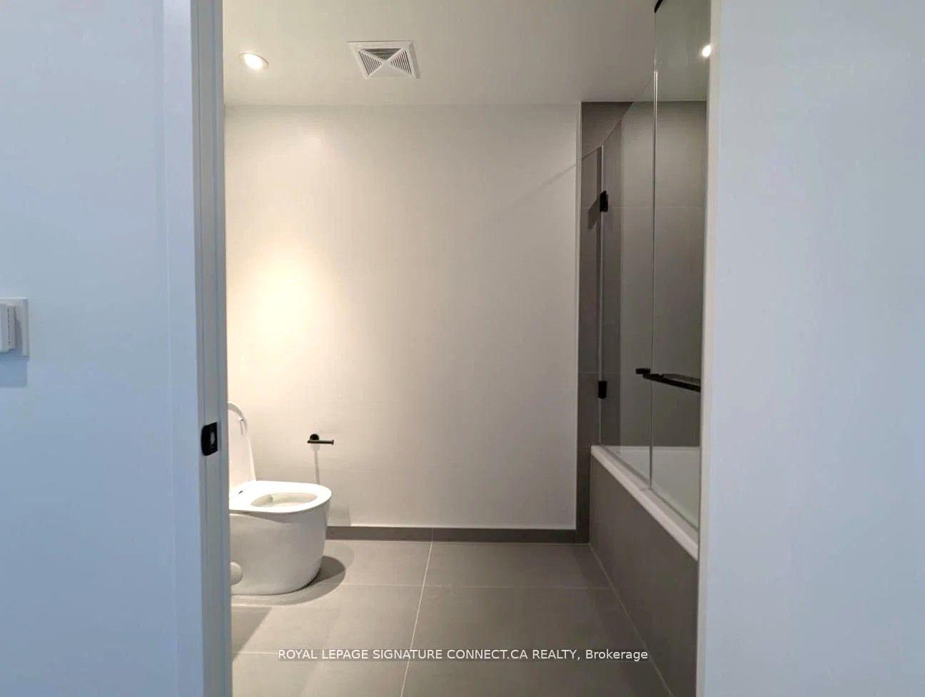 Photo 8 of Unit 1411, 55 Charles Street E, Toronto, Church-Yonge Corridor — HOMEH