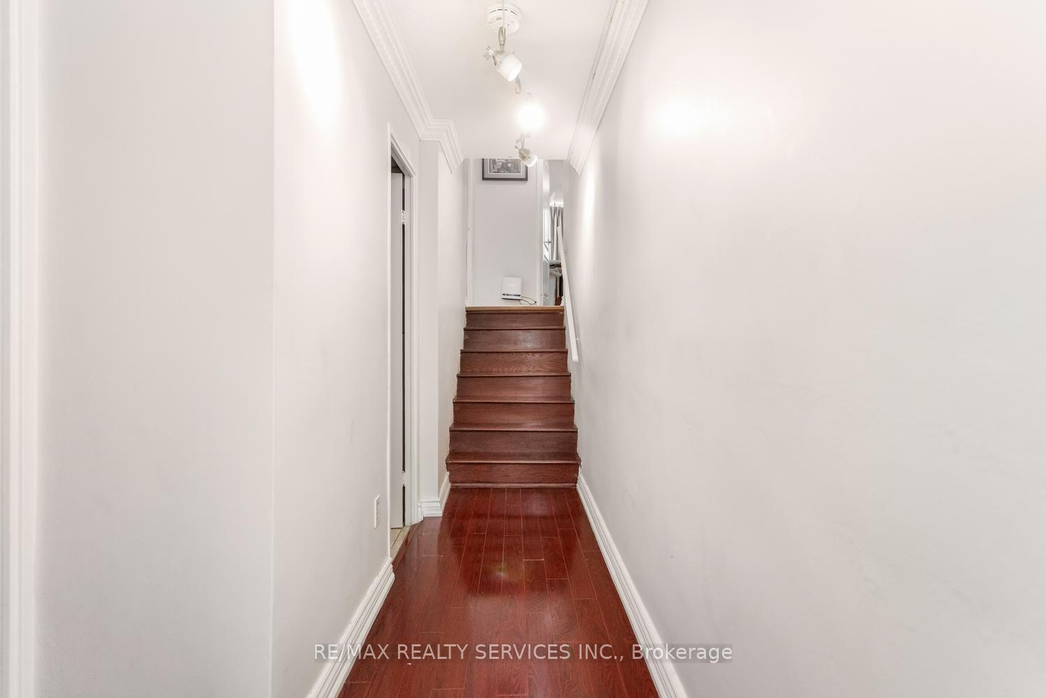 Photo 14 of Unit 11, 11 Wincott Drive, Etobicoke, Kingsview Village-The Westway — HOMEH
