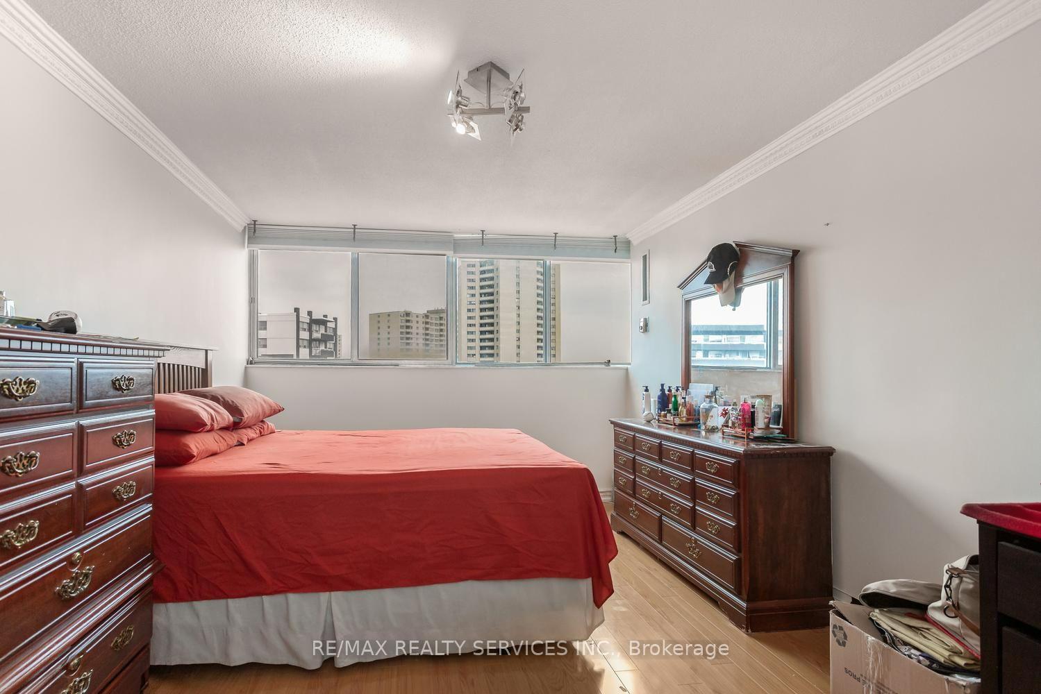 Photo 16 of Unit 11, 11 Wincott Drive, Etobicoke, Kingsview Village-The Westway — HOMEH
