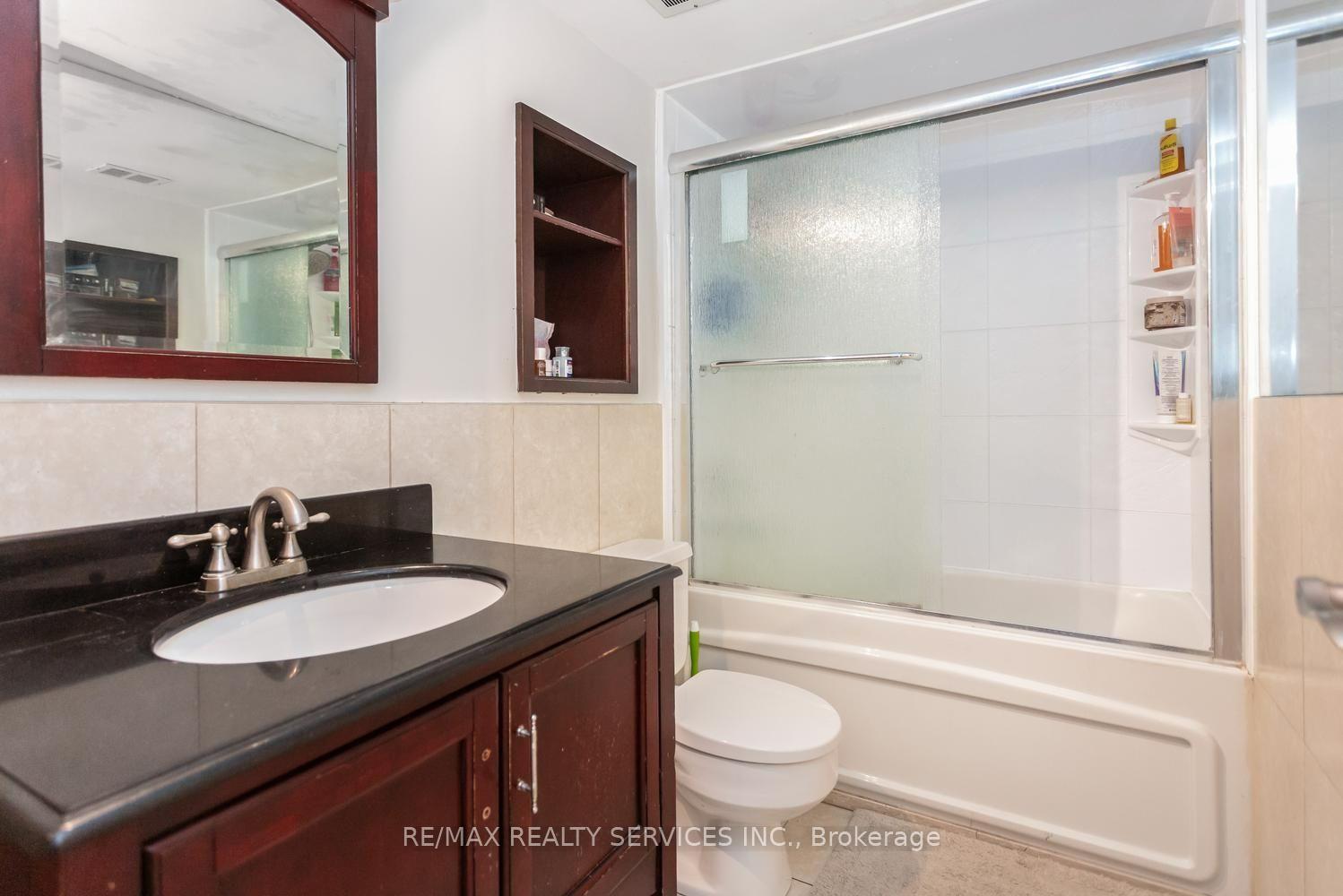 Photo 19 of Unit 11, 11 Wincott Drive, Etobicoke, Kingsview Village-The Westway — HOMEH