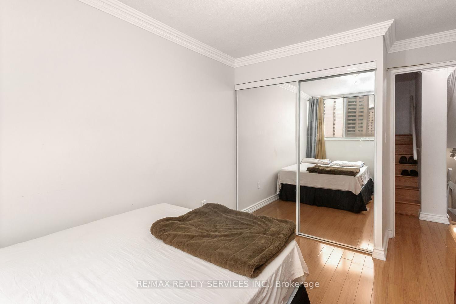 Photo 22 of Unit 11, 11 Wincott Drive, Etobicoke, Kingsview Village-The Westway — HOMEH