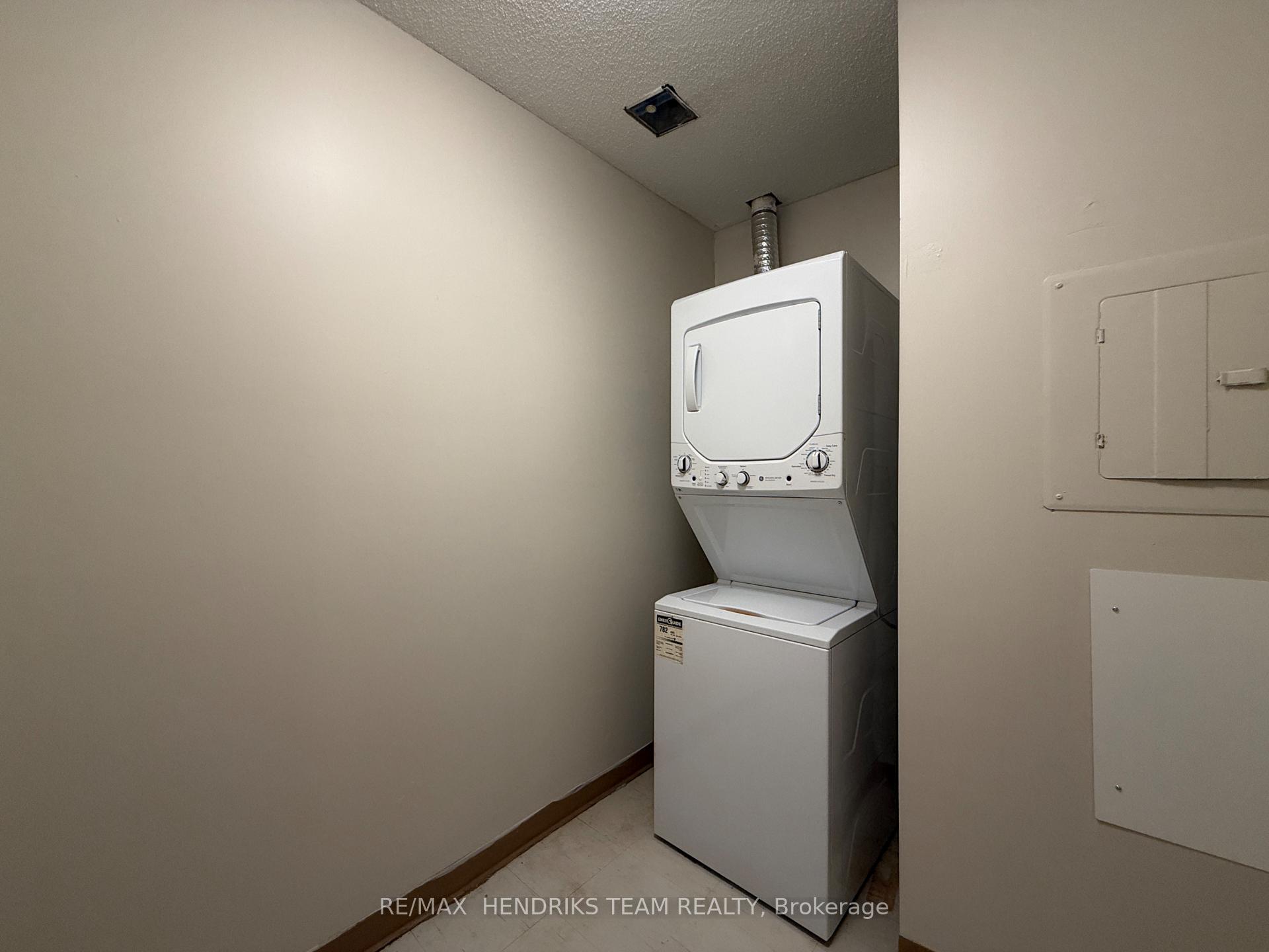 Photo 12 of Unit 118, 128 St Augustine Drive, St. Catharines, Secord Woods — HOMEH