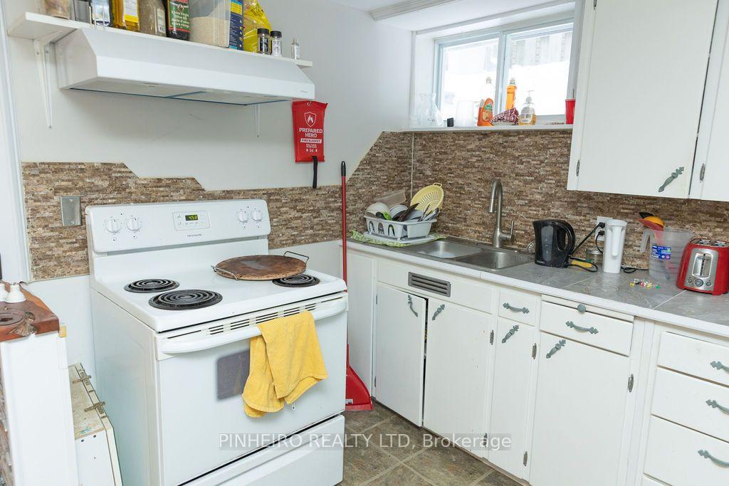 Photo 20 of 83 Emery Street W, London, South E — HOMEH
