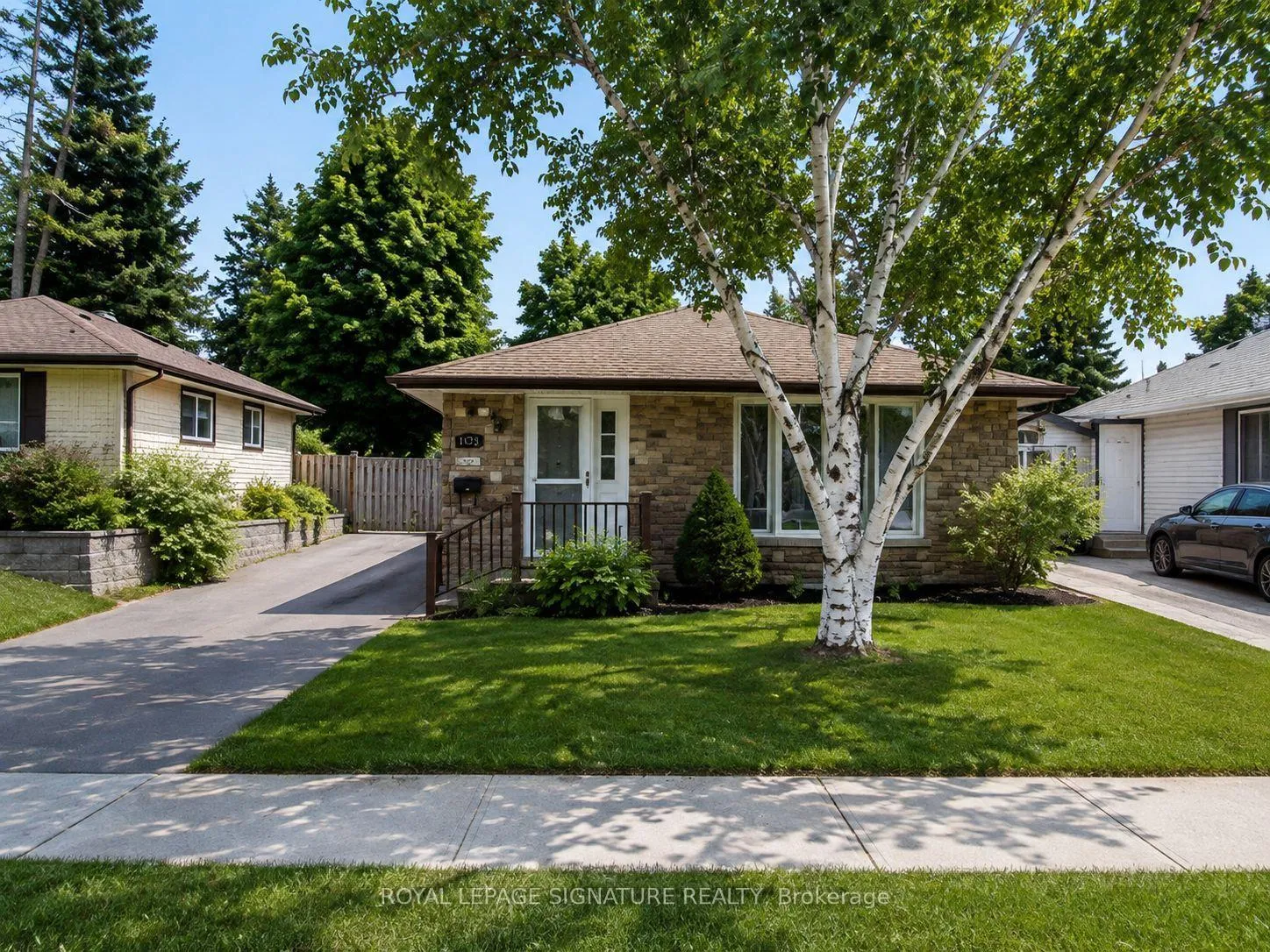 Photo 3 of 1133 Norman Crescent, Oshawa, Donevan — HOMEH
