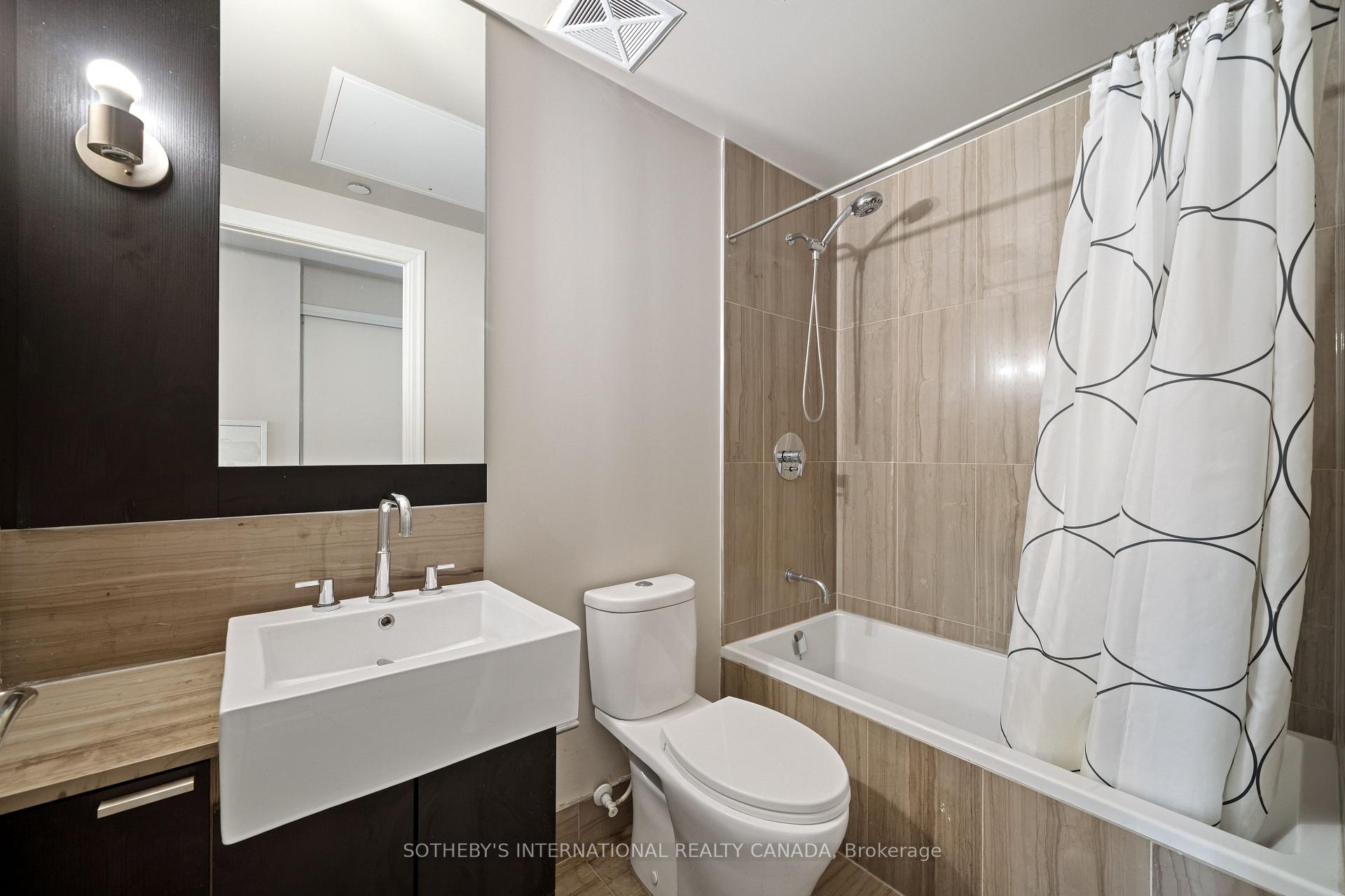 Photo 35 of Unit 3303, 88 Blue Jays Way, Toronto, Waterfront Communities — HOMEH